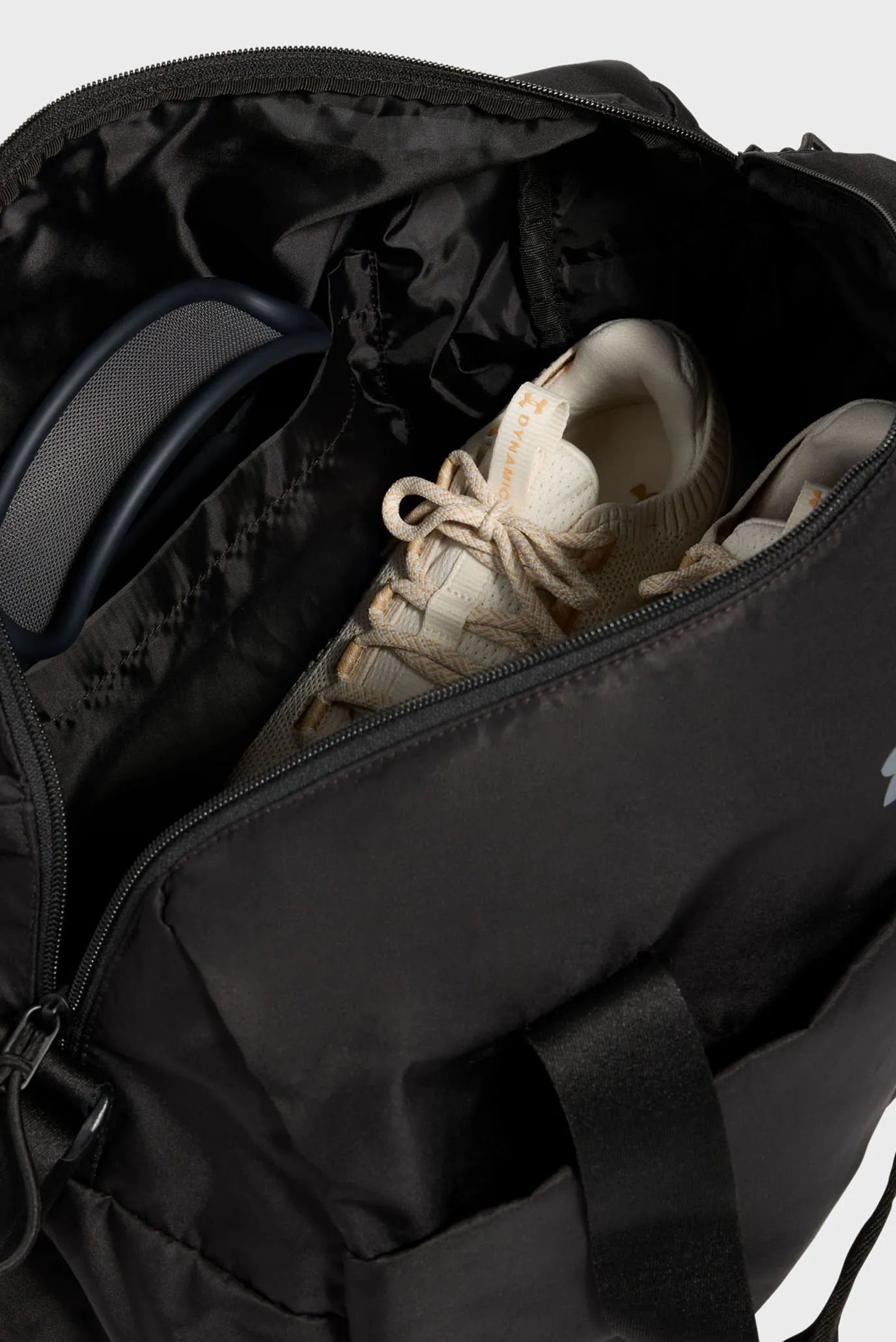 Сумка UA Studio Lite Duffle 4