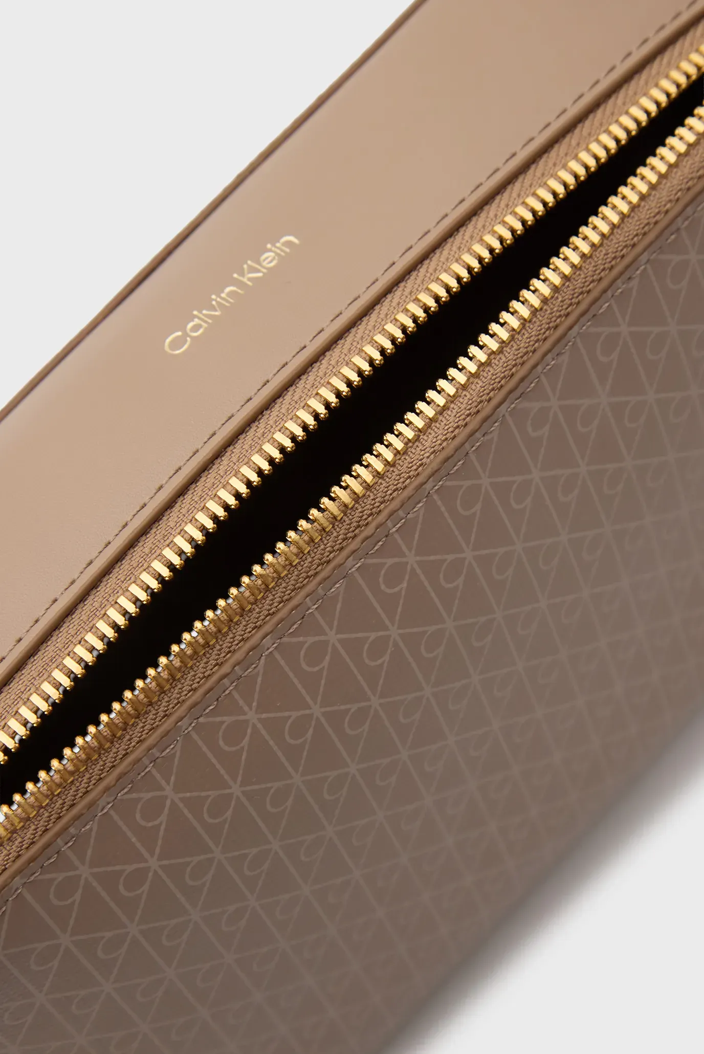 Сумка/EMBLEM AOP ELONGATED CAMERA BAG 2