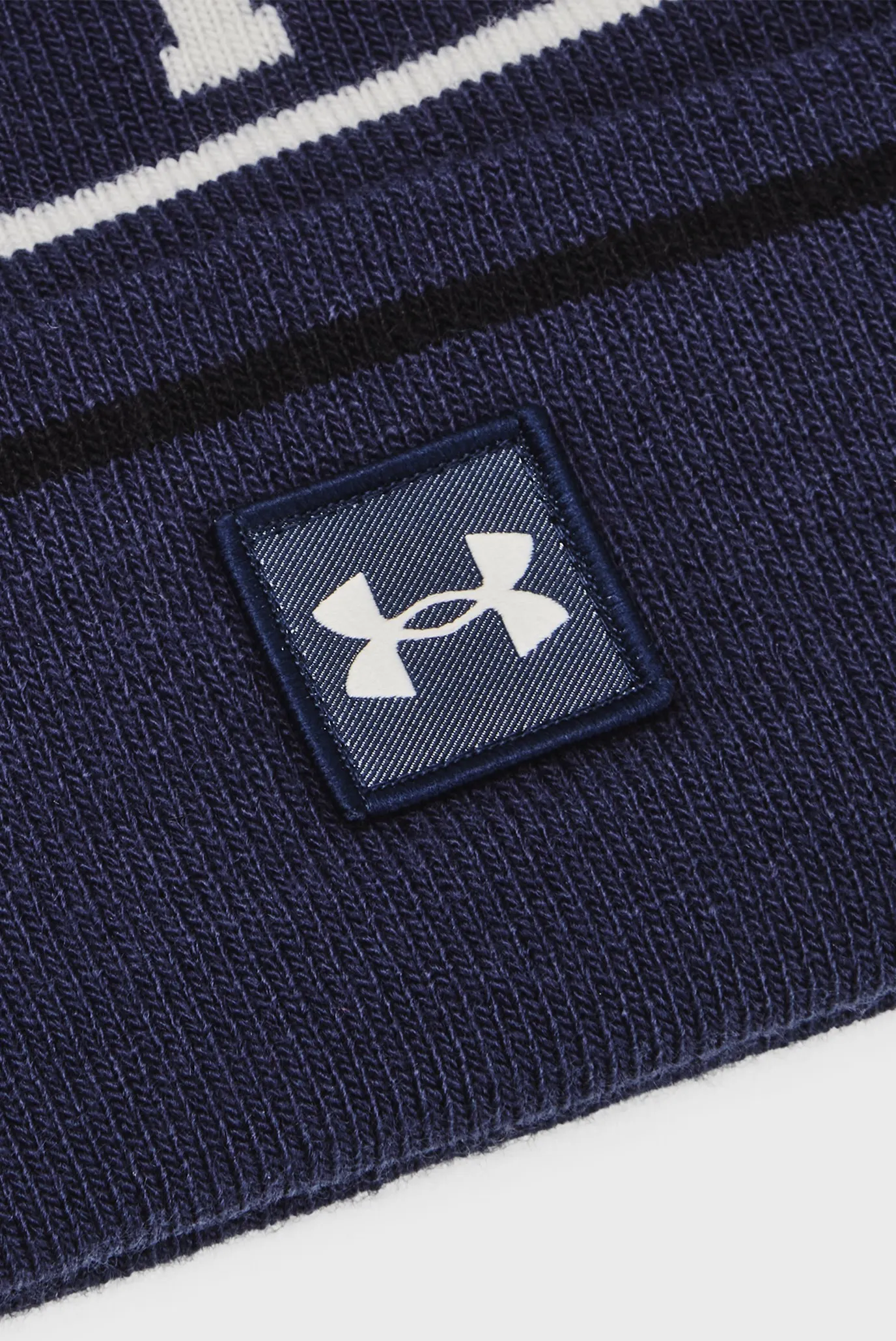 Шапка M Halftime Pom Beanie 3