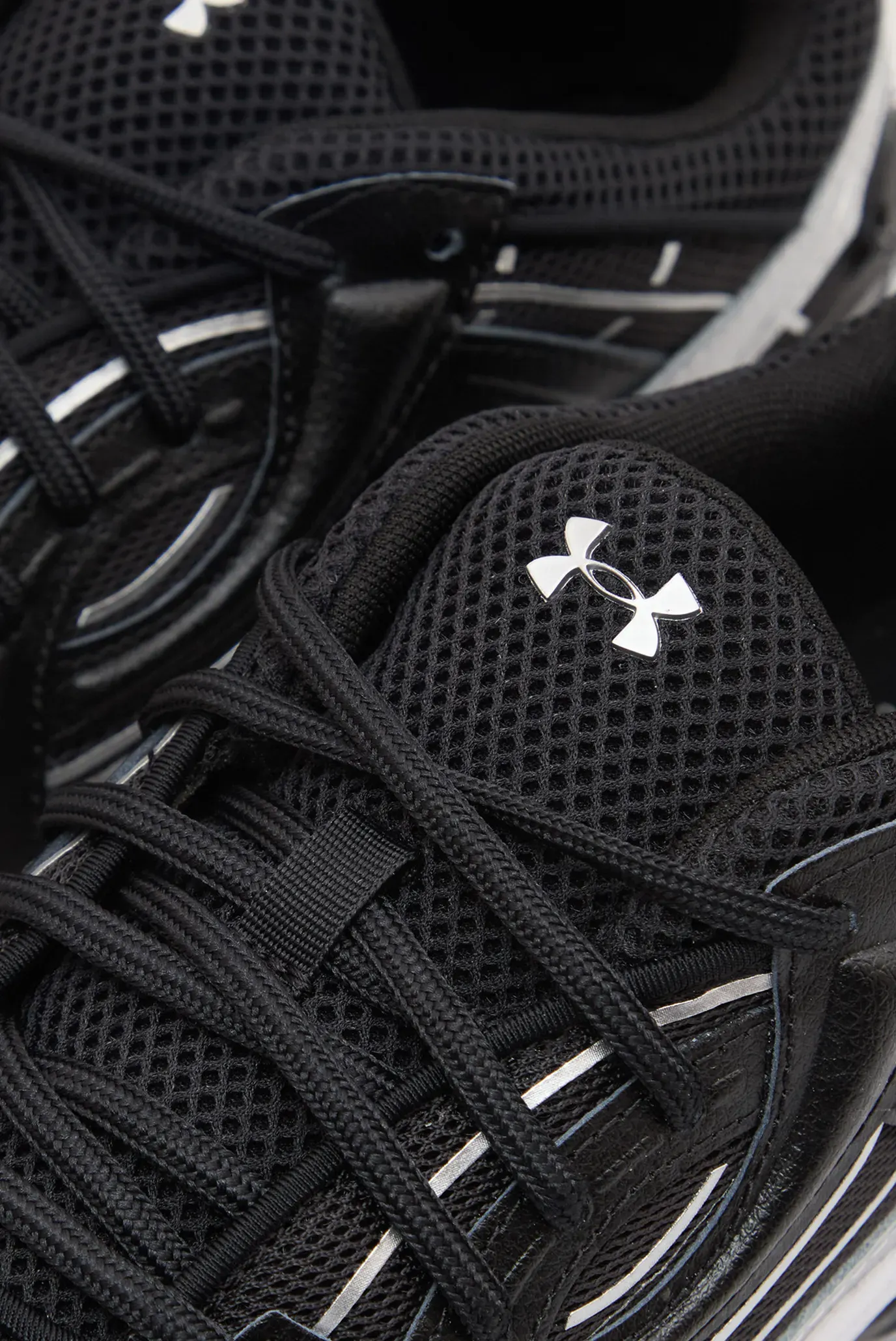 Кроссовки/UA Sola 2