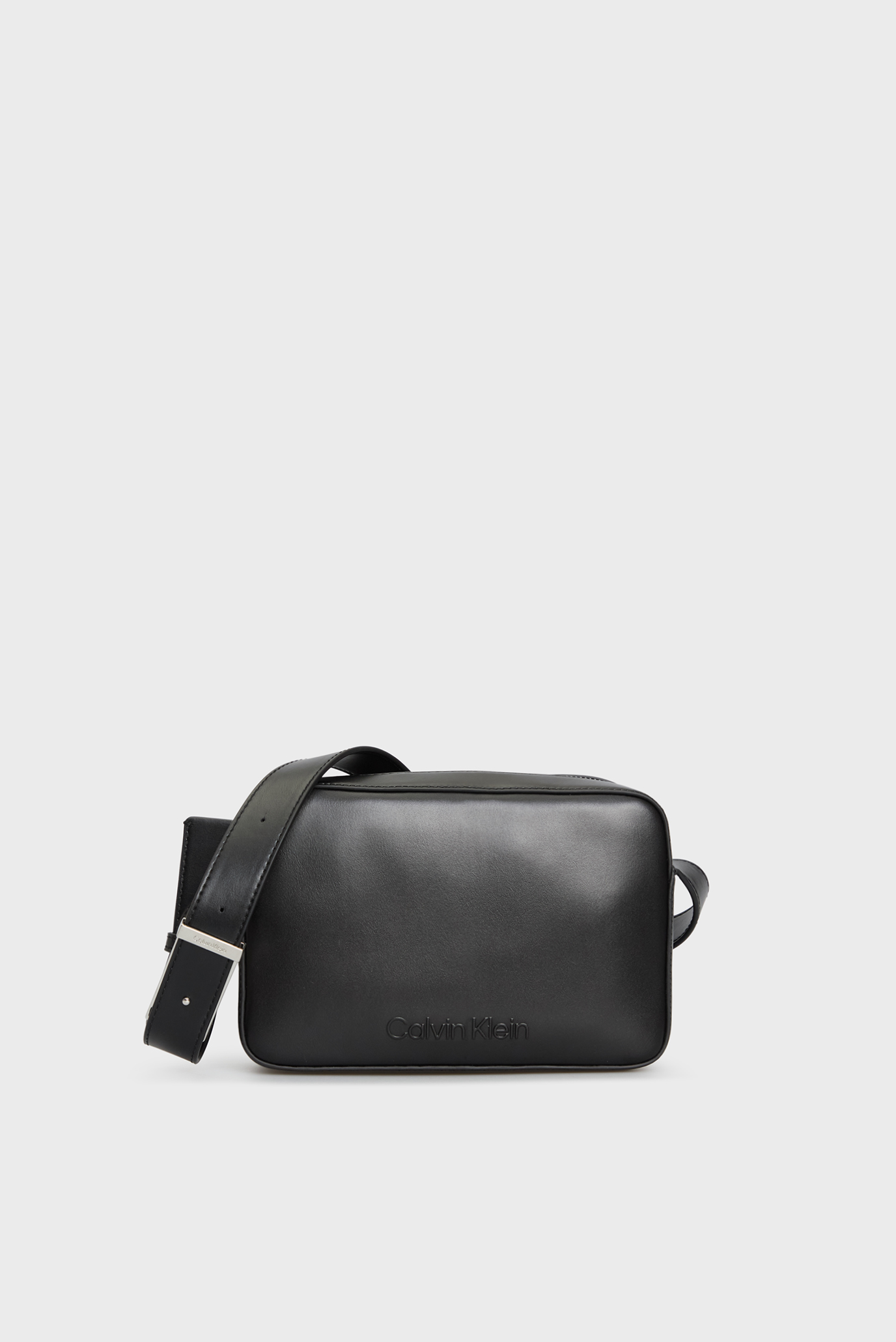 Sumka EMBOSSED LOGO CAMERA BAG 1