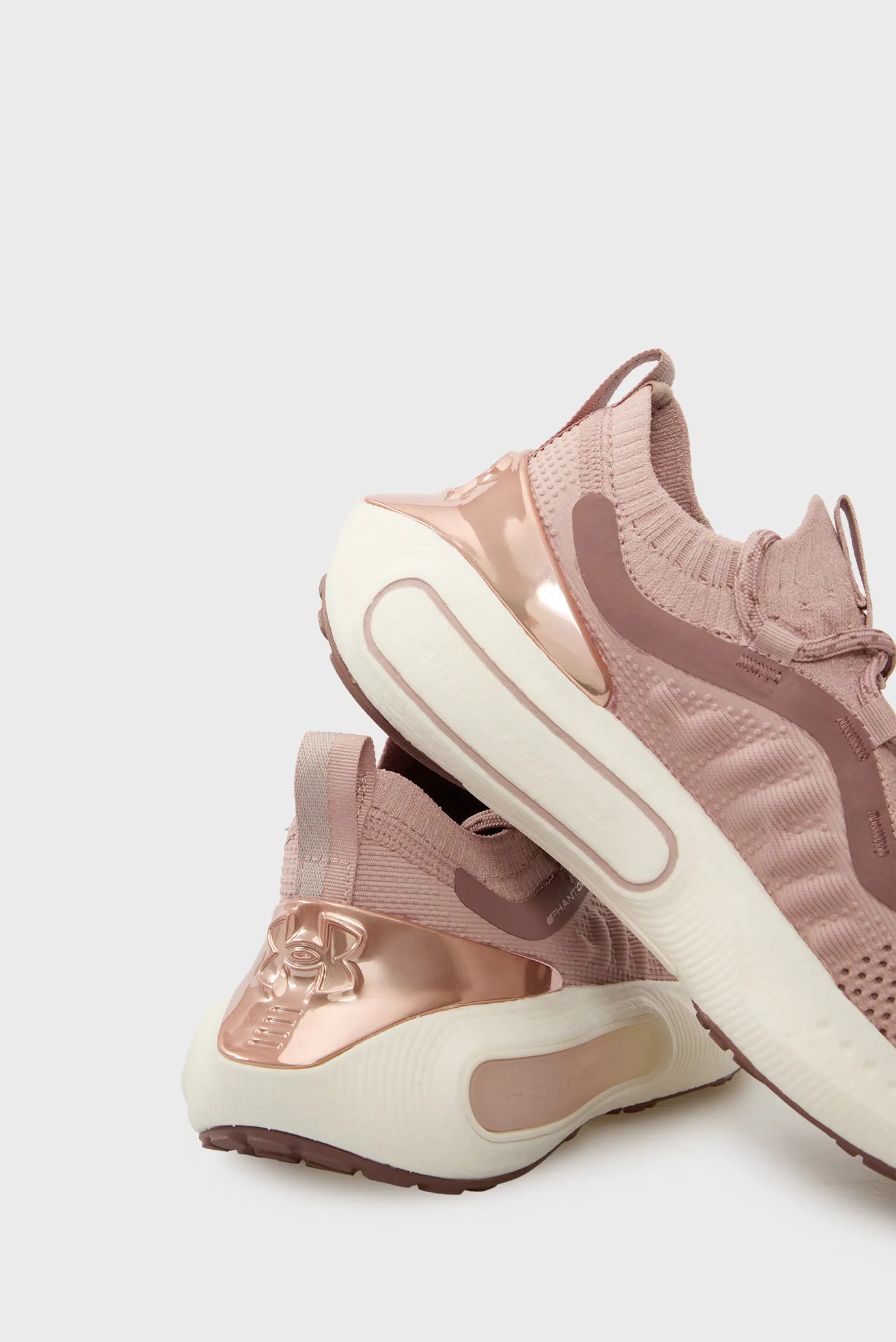 Krossovka UA W Phantom 4 Chrome 2