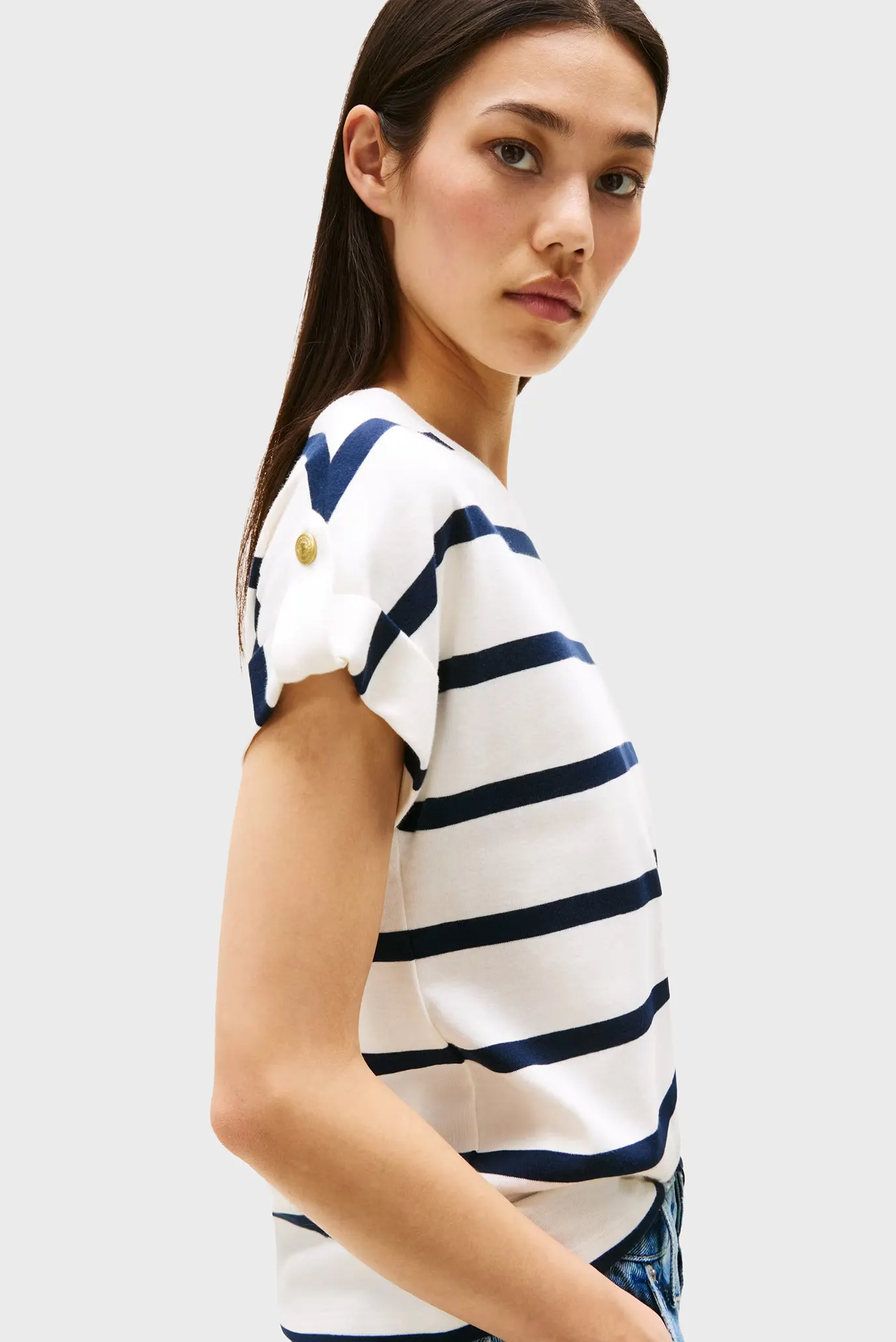 Futbolka/GOLD BUTTON MDRN C-NK SS TEE 4