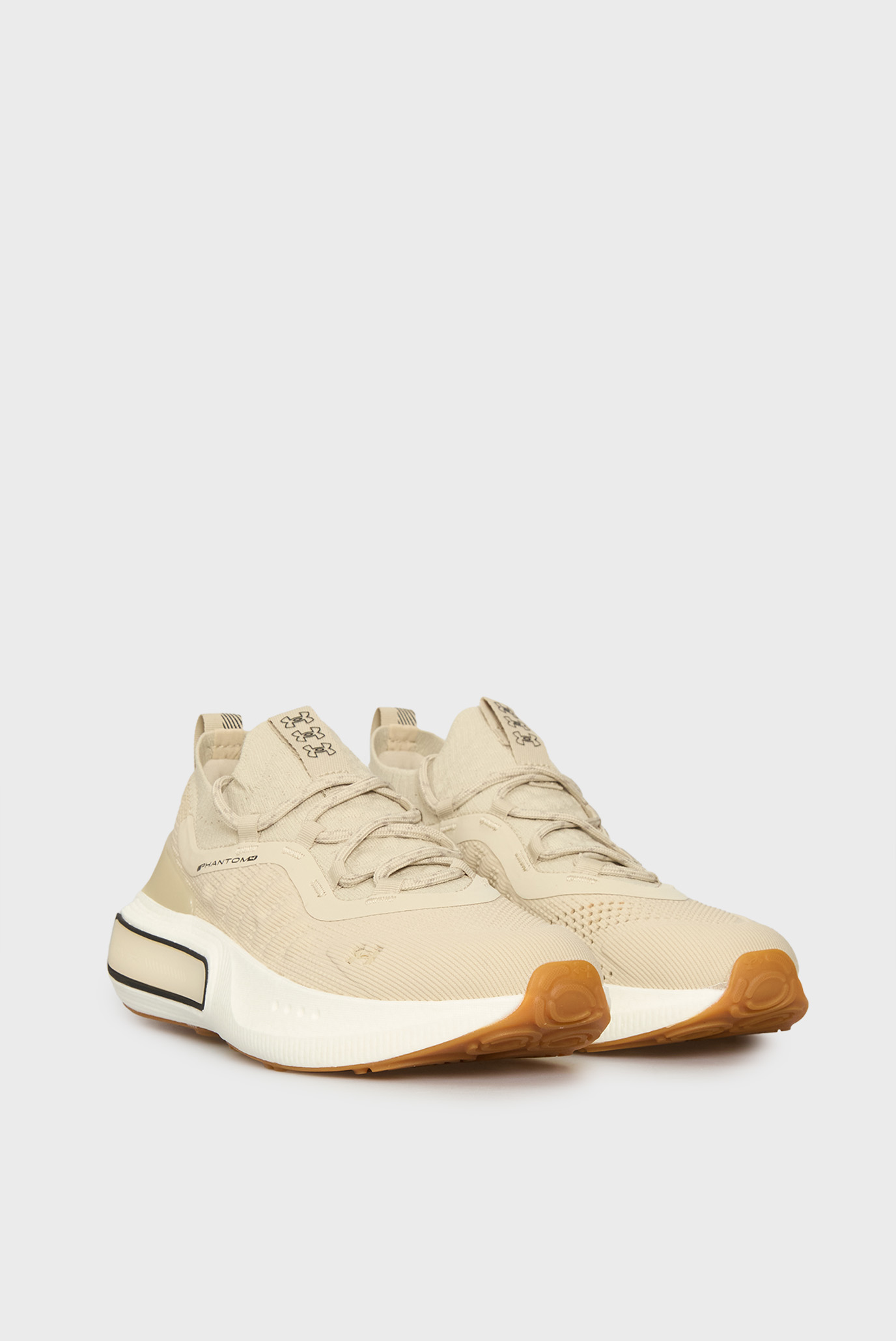 Krossovka UA Phantom 4 3