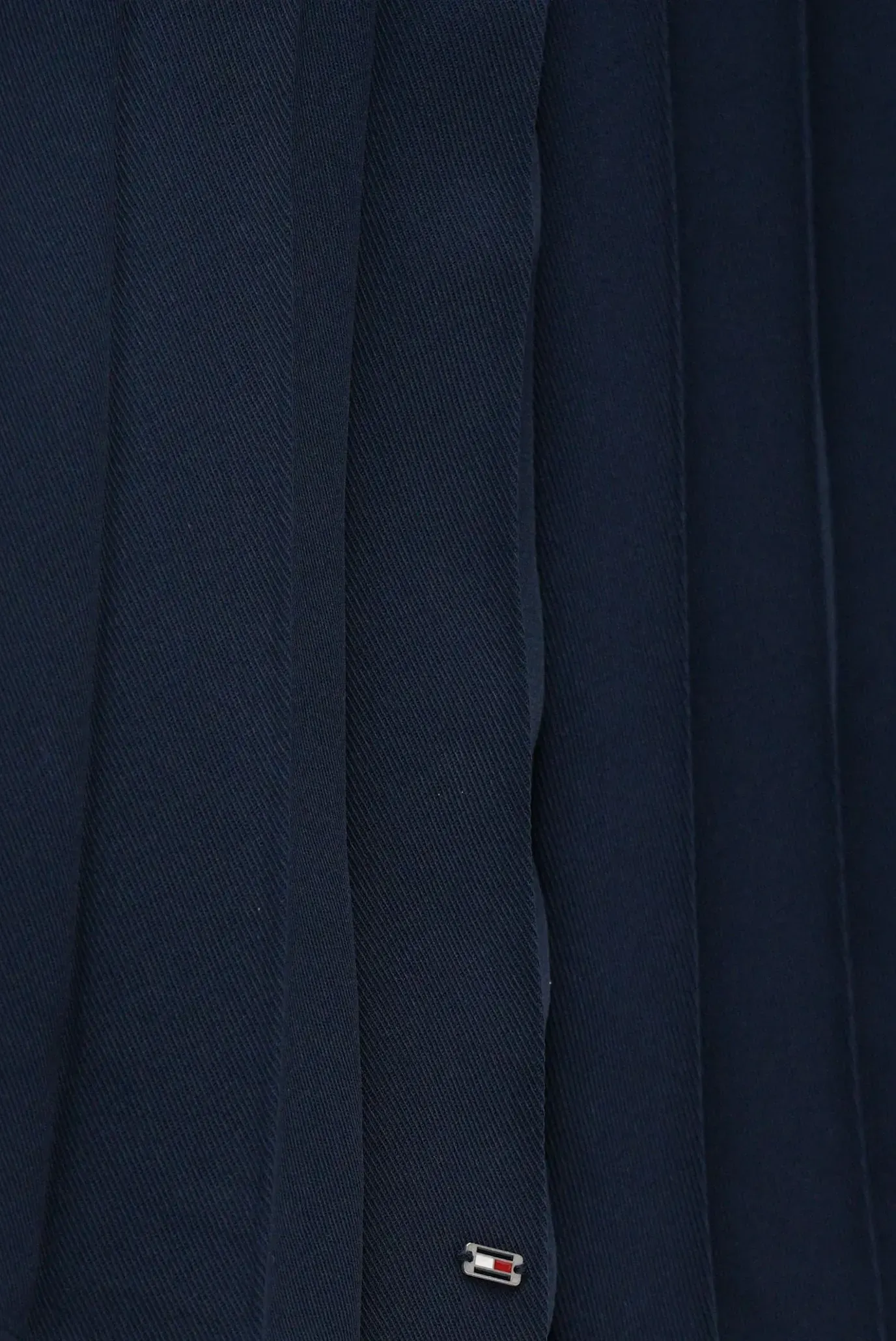 Yubka/FLUID PLEATED PULL ON MIDI SKIRT 2