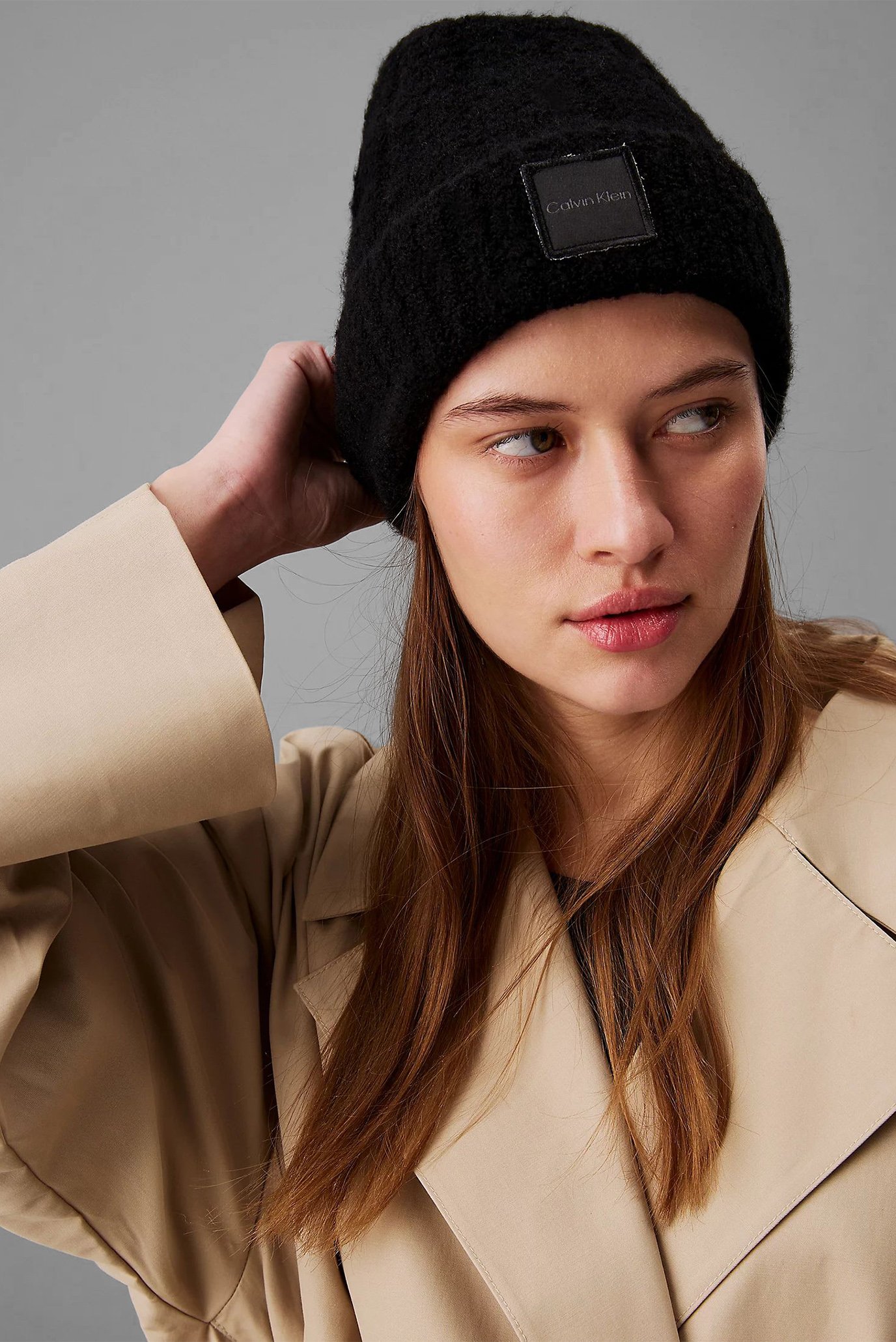 Shapka MODERN PATCH CHUNKY BEANIECalvin Klein Shapka MODERN PATCH CHUNKY BEANIE 2