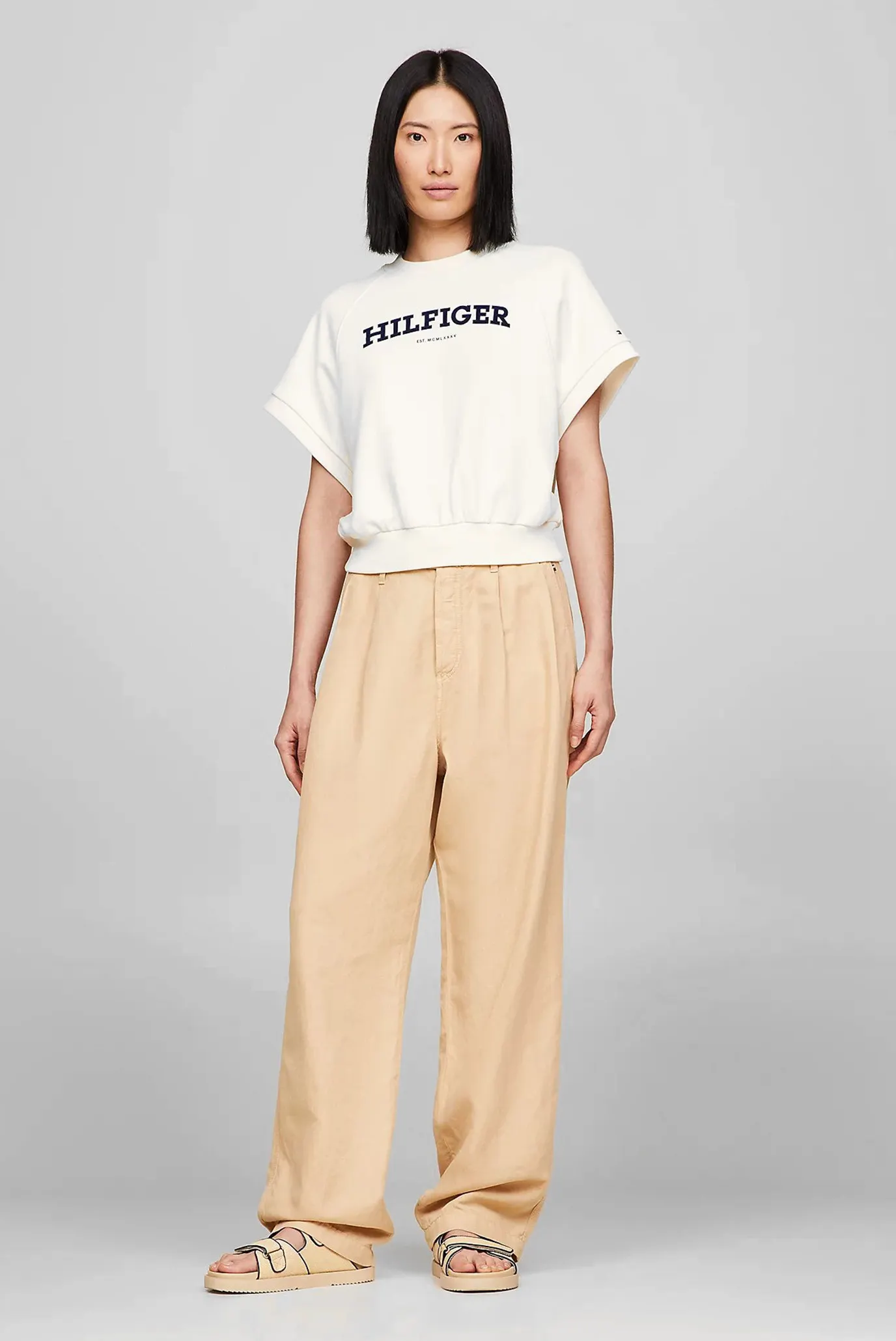 Свитшот MONOTYPE FLOCK SLVLESS HWK 2