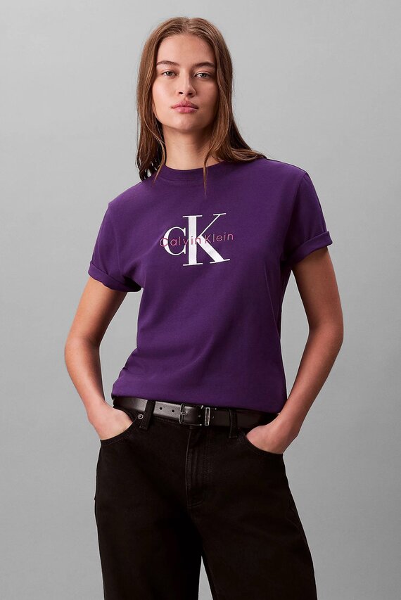 Футболка HERO SS CLASSIC MONOLOGO CNECK T Calvin Klein Jeans Футболка HERO SS CLASSIC MONOLOGO CNECK T Calvin Klein Jeans