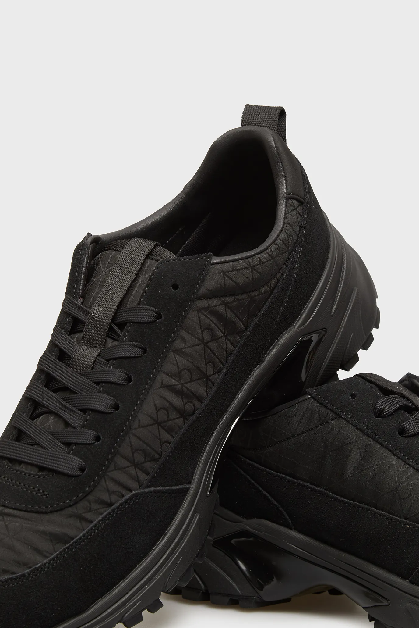 Krossovka HIKE RUNNER CASUAL NY-SU AOP 2