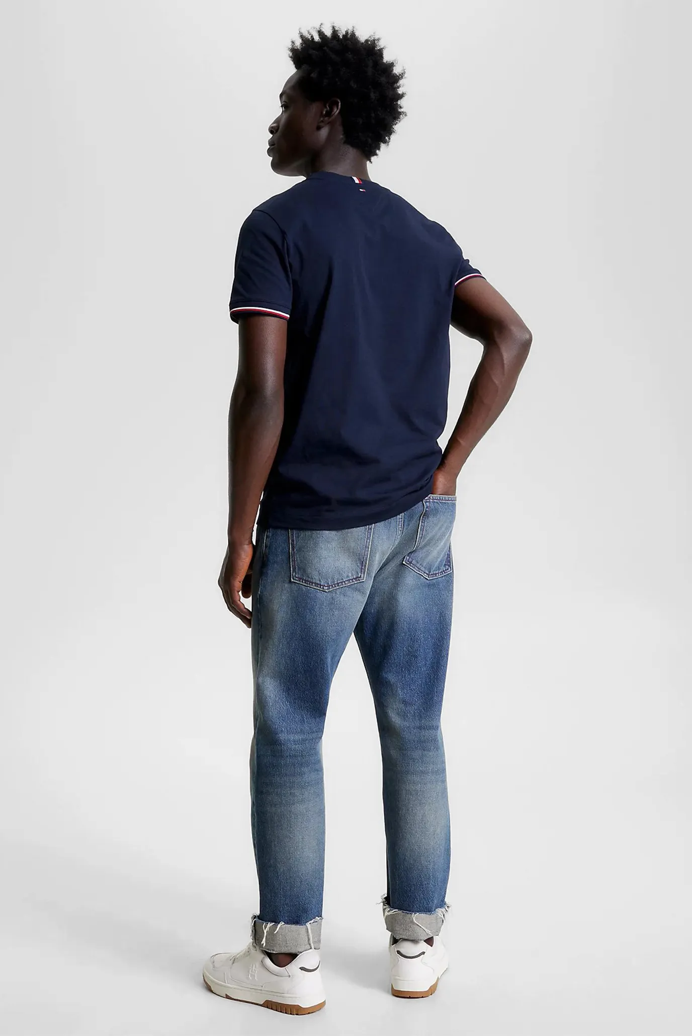 Futbolka/TOMMY LOGO TIPPED TEE 3