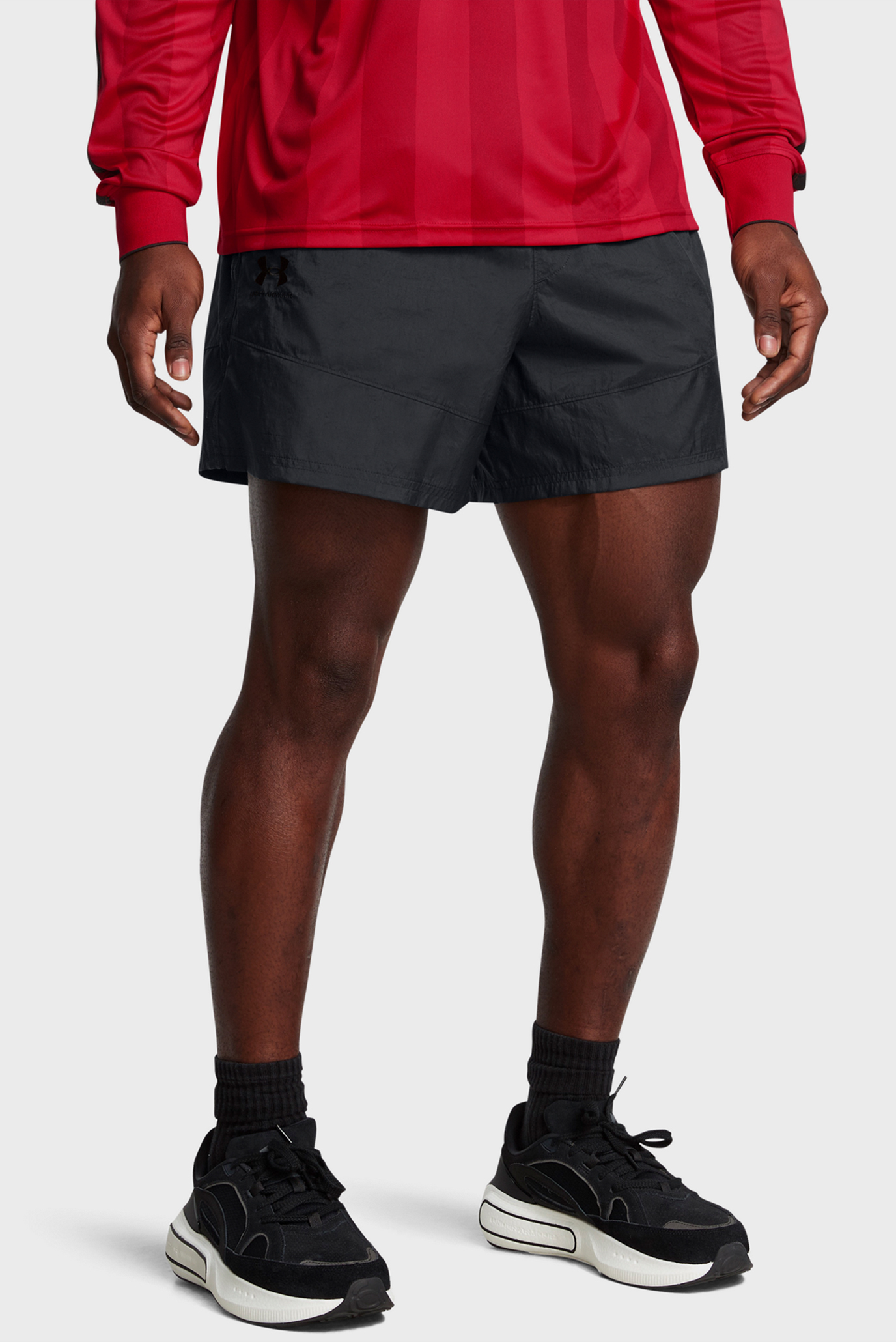 Shortik UA M's 96 Terrace Wvn Shorts 1