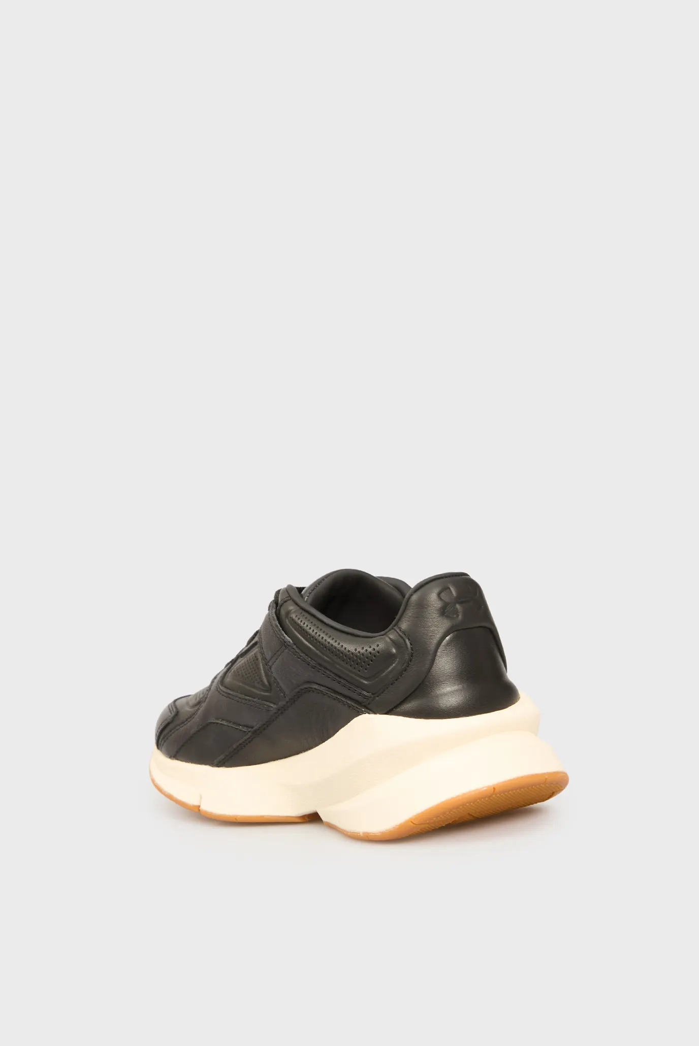 Krossovka/UA Forge 96 Luxe 5