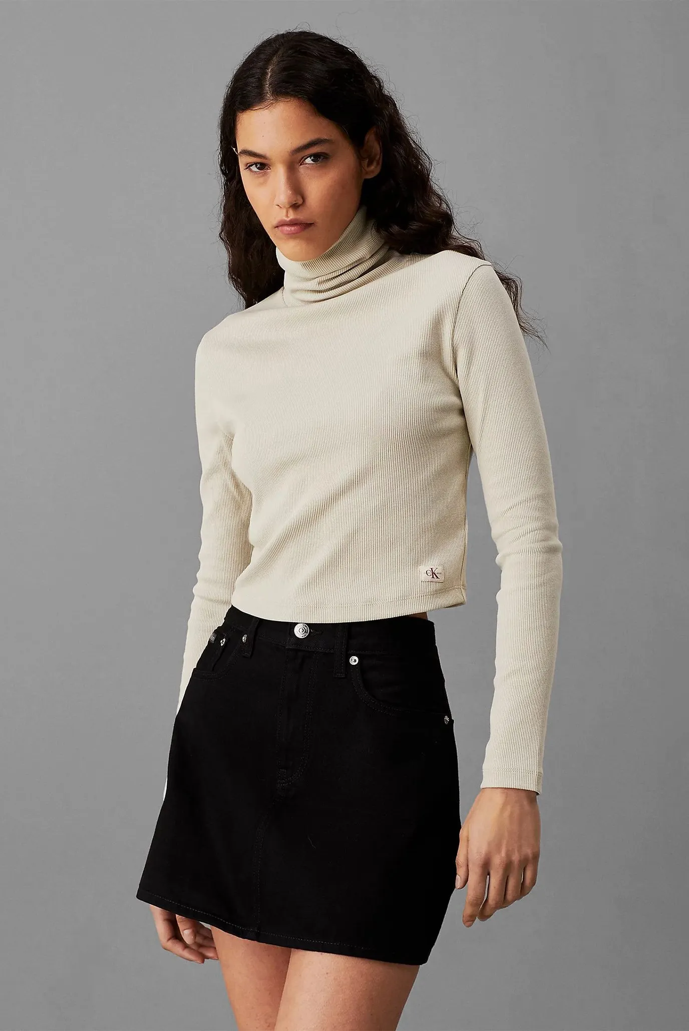 Лонгслив WOVEN LABEL RIB ROLLNECK 1