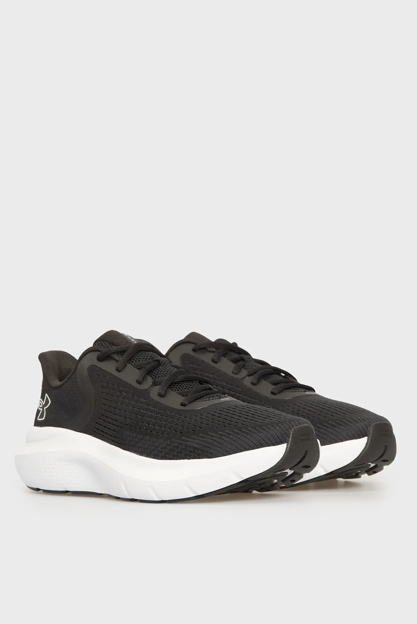 Krossovka UA Charged Rogue 5 3