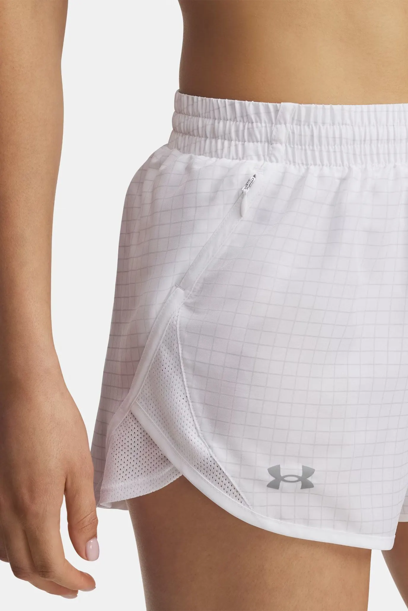 Шорты UA Fly By 3'' Novelty Shorts-WHT 4