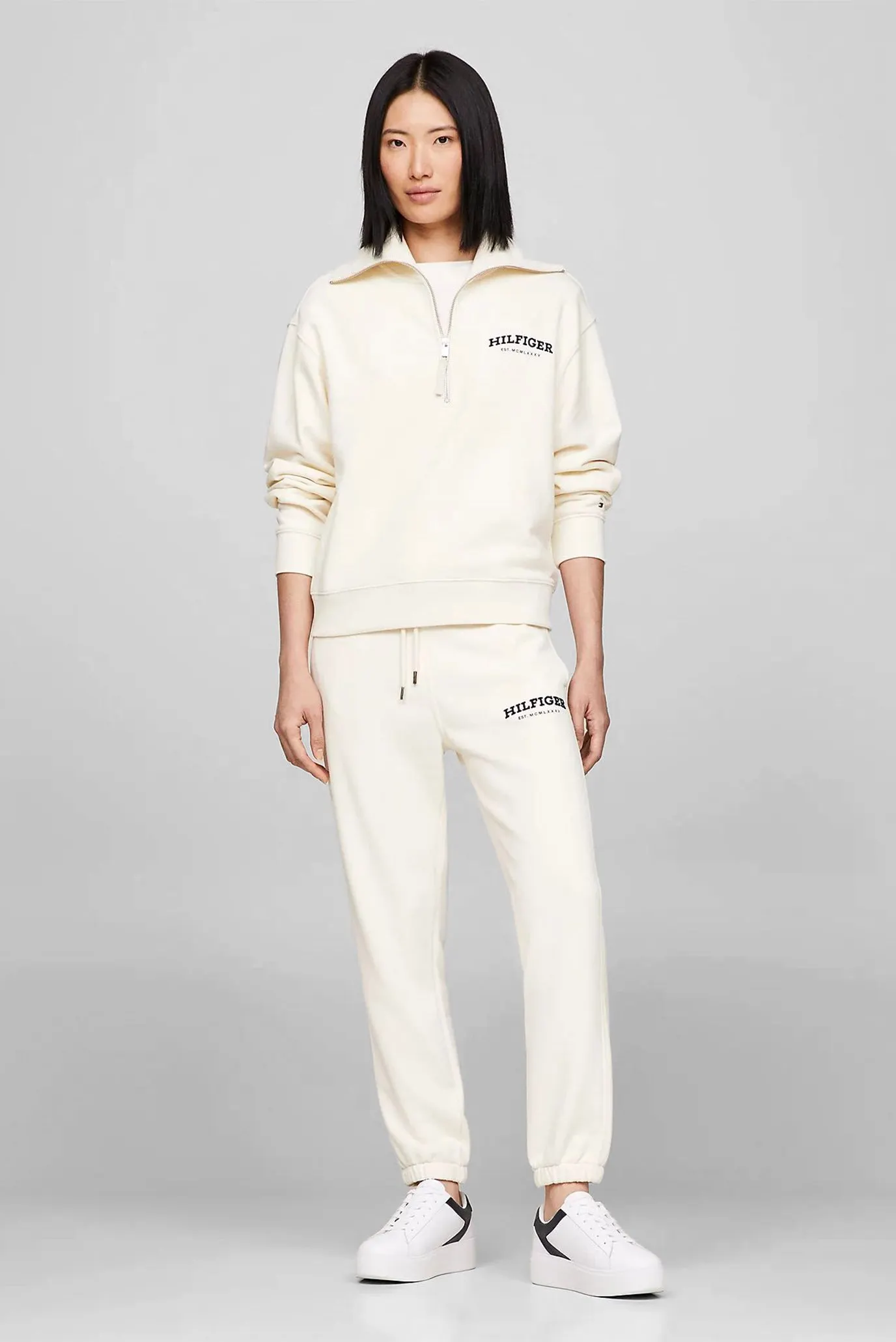 Sport shimlari REG MONOTYPE FLOCK SWEATPANTS 2