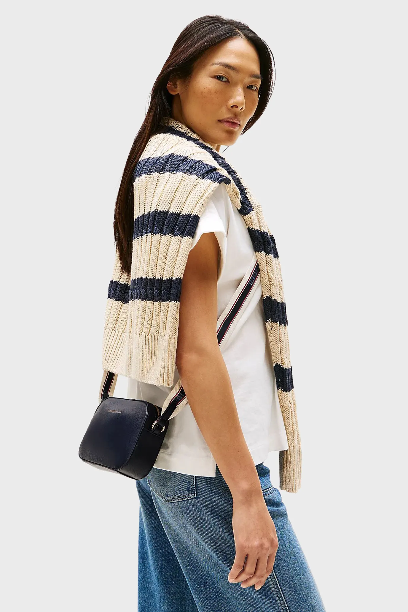 Sumka TH LOGOTAPE CAMERA BAG 2