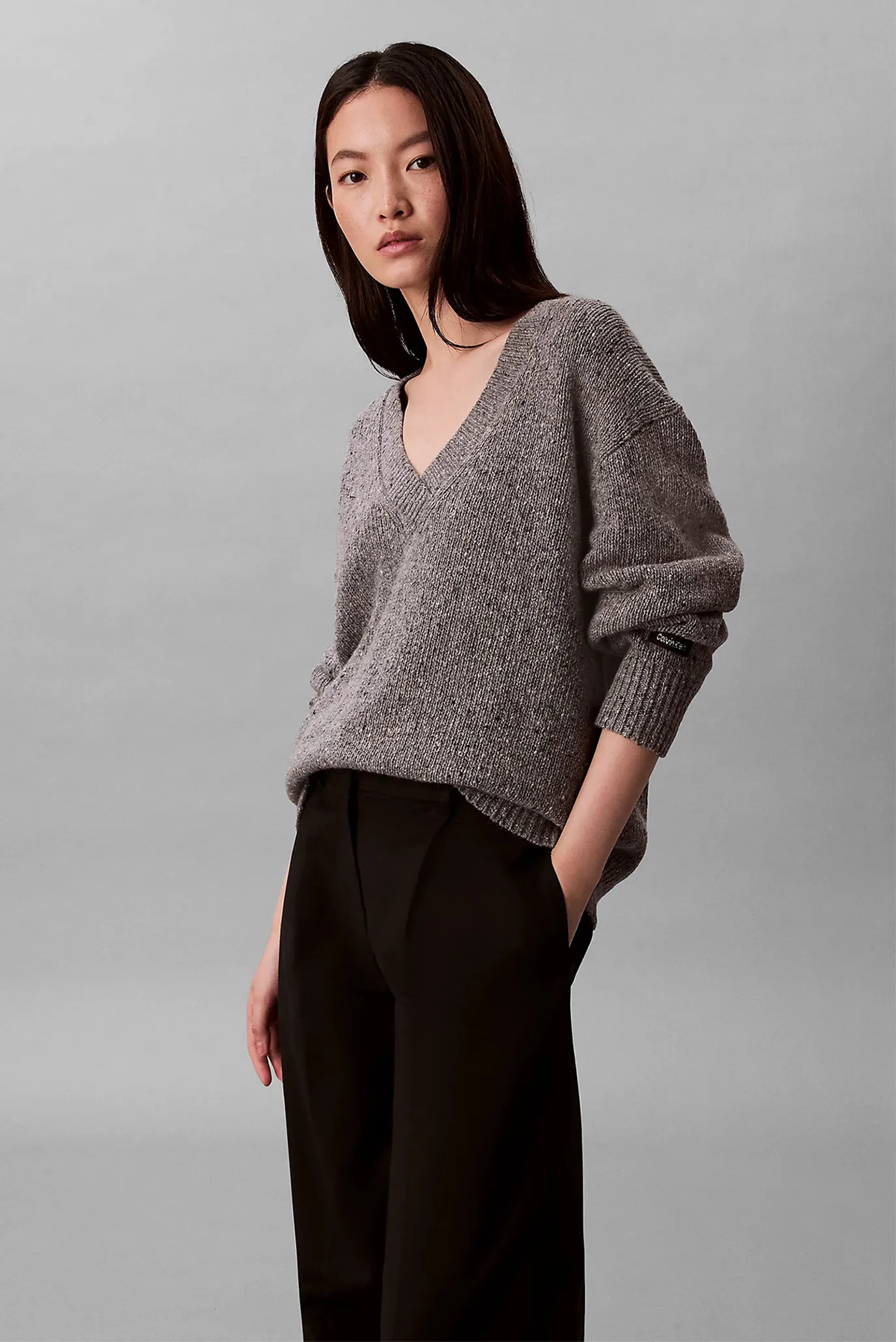 Sviter Chunky Neps V Neck Sweater 1