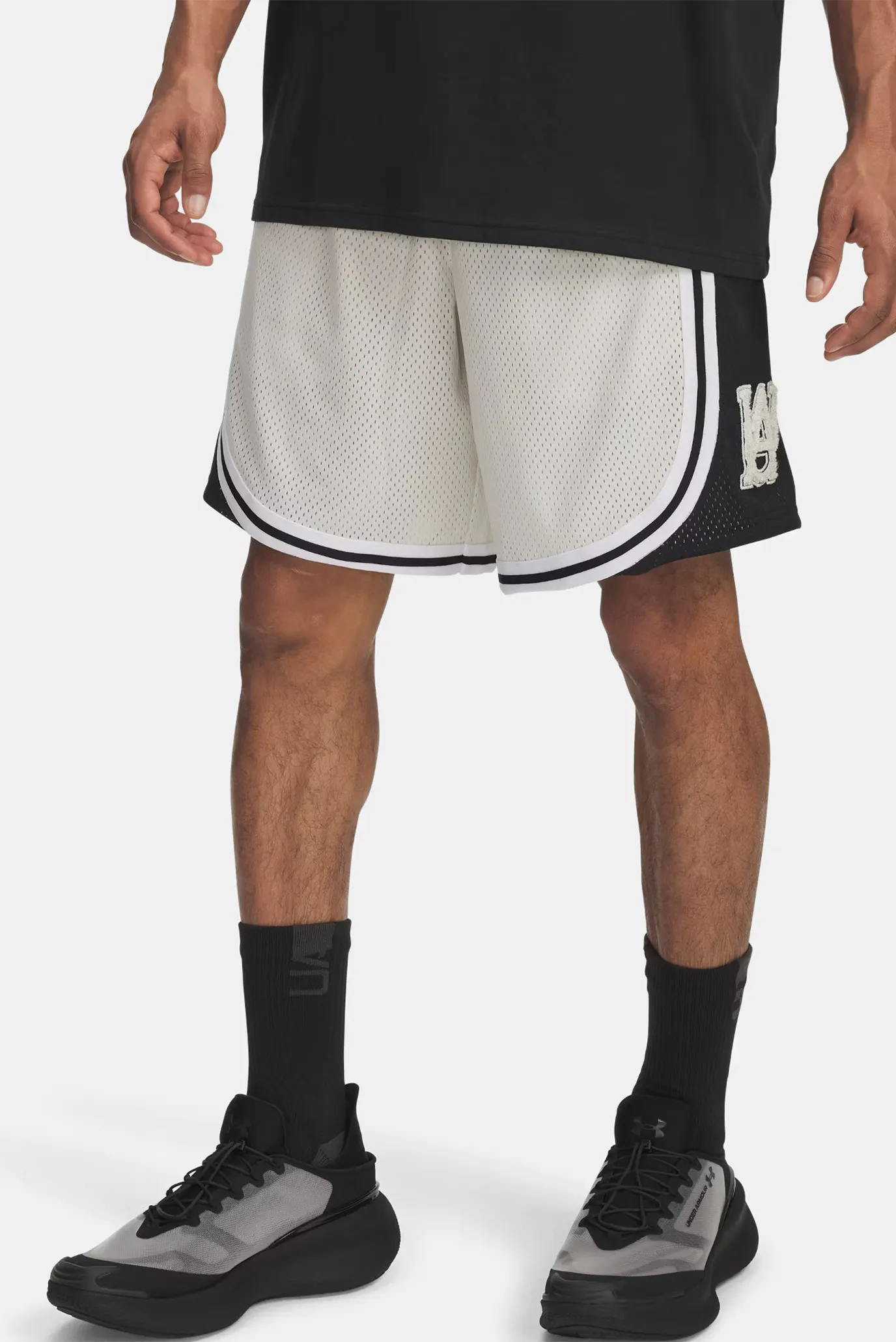 Shortik UA M Courtside Short 1