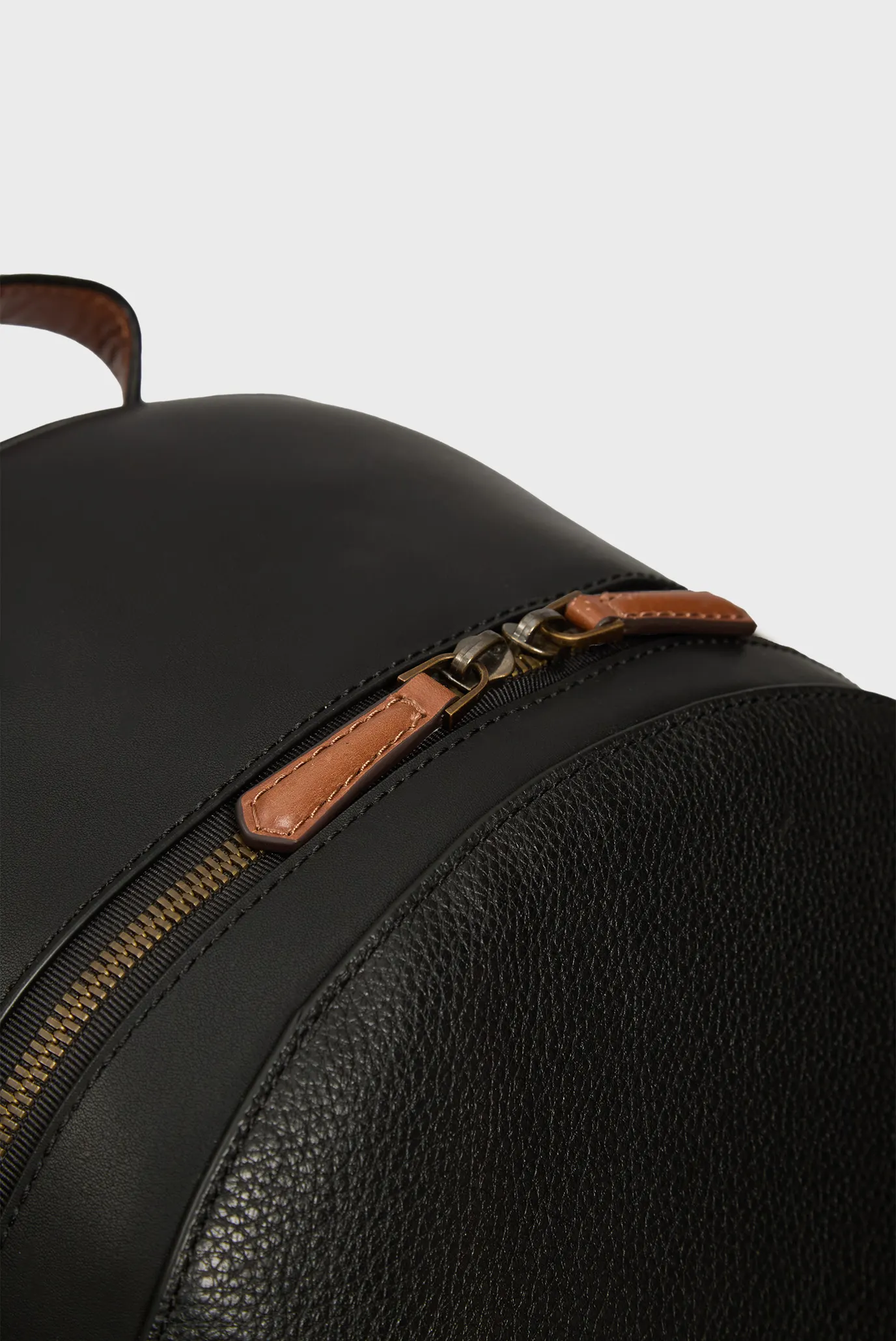 Рюкзак TH CASUAL PREP LEATHER BACKPACK 2