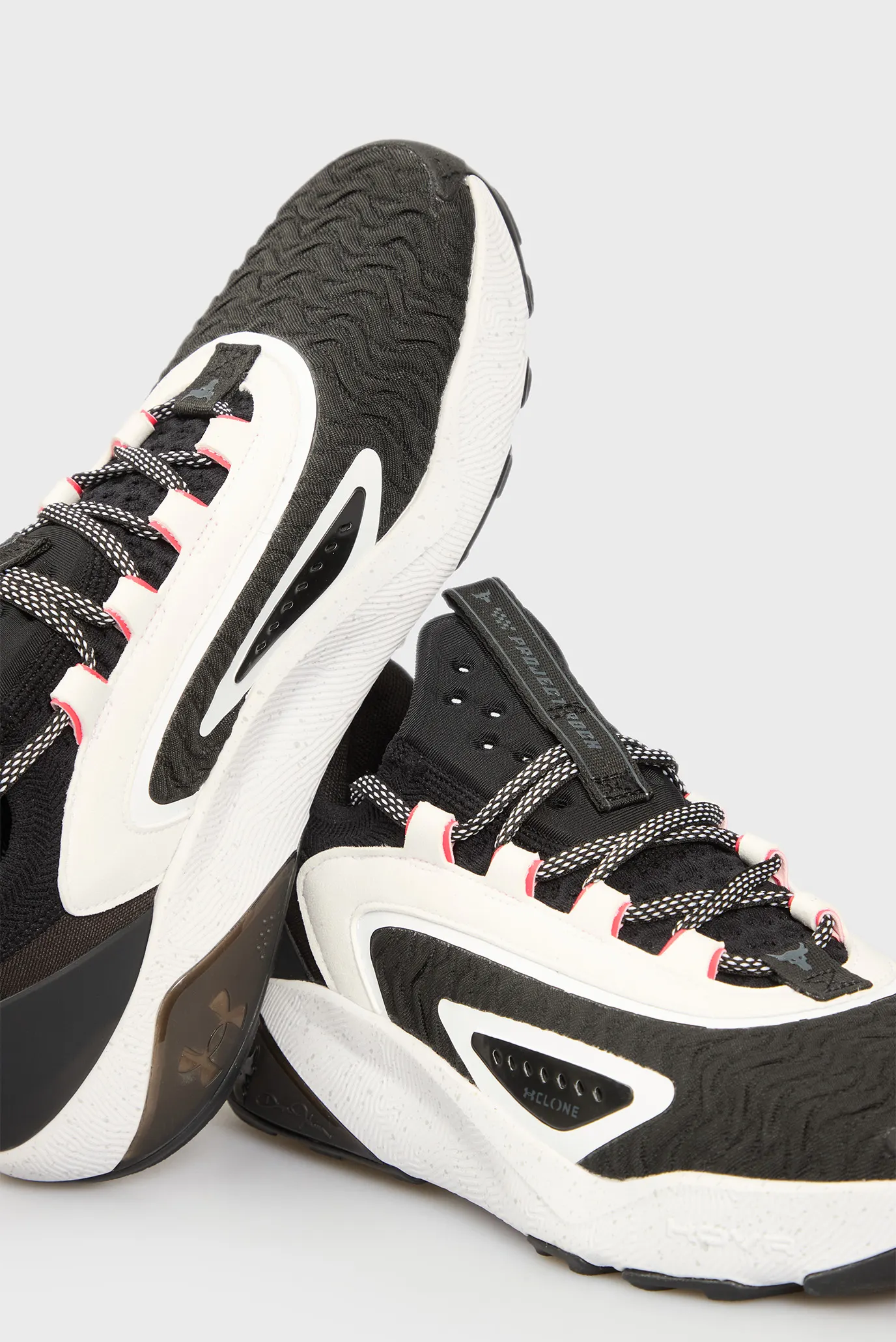 Krossovka UA Project Rock 7 2