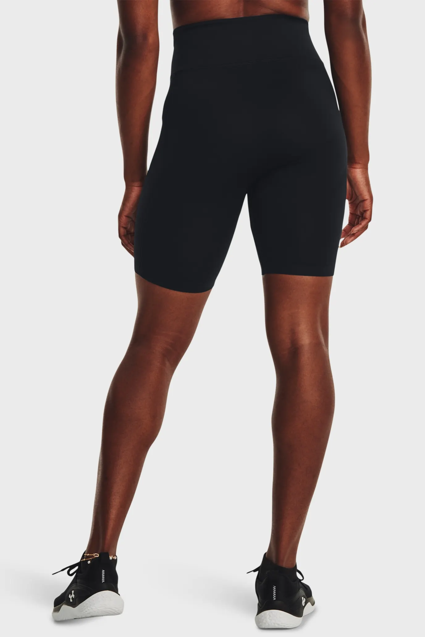 Shortik UA Train Seamless Short 3