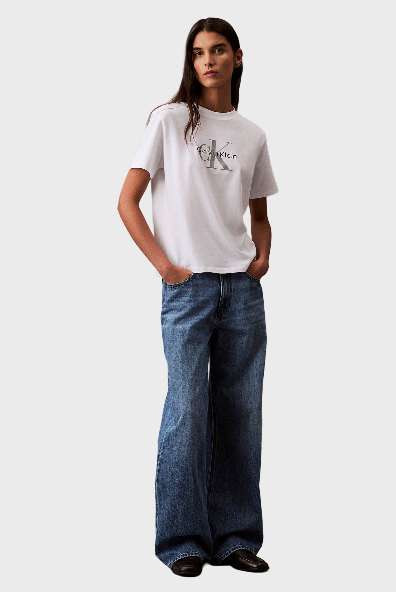 Футболка HERO SS CLASSIC MONOLOGO CN TEECalvin Klein Jeans Футболка HERO SS CLASSIC MONOLOGO CN TEE 2