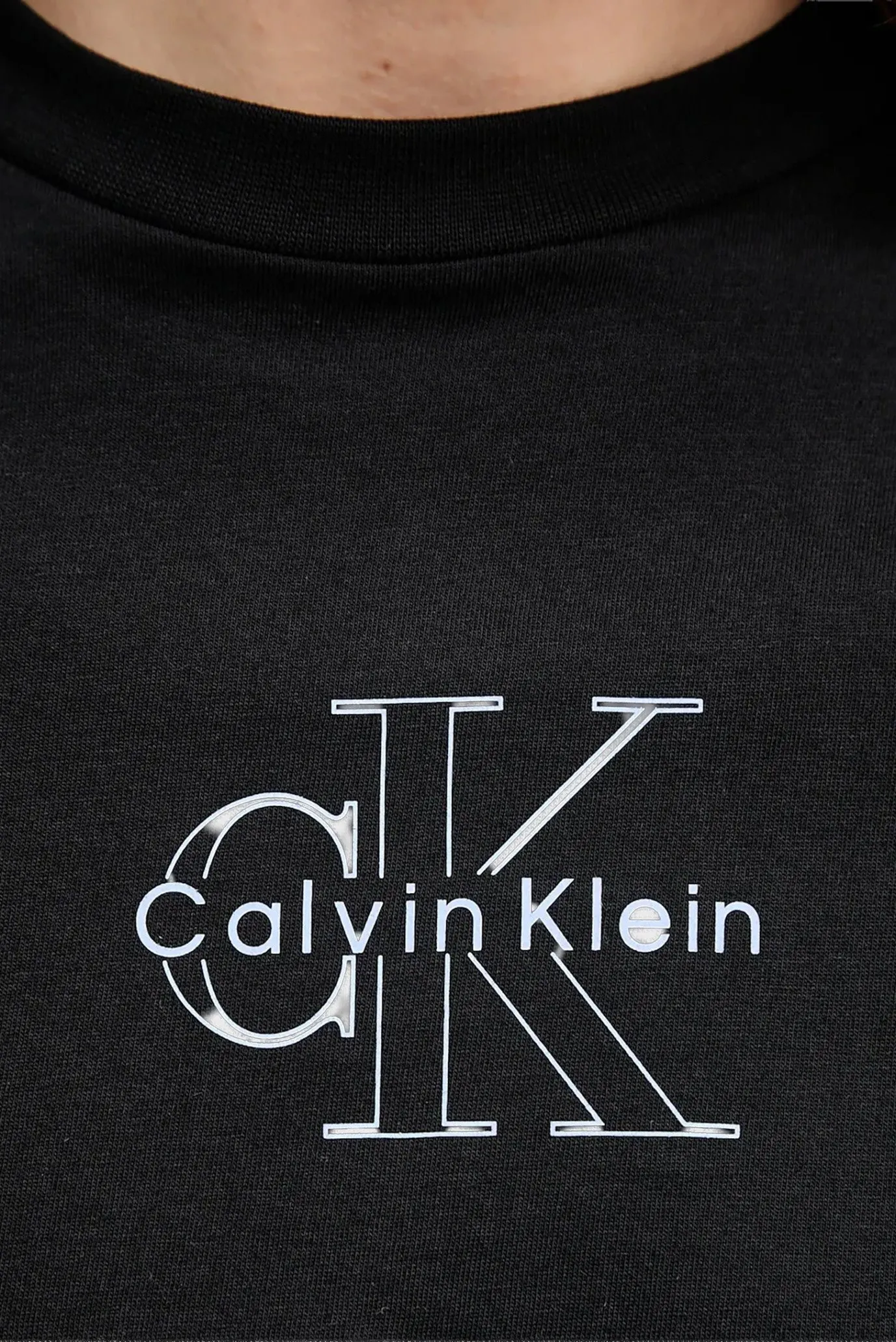 Futbolka SS CLASSIC FIT TEE 2