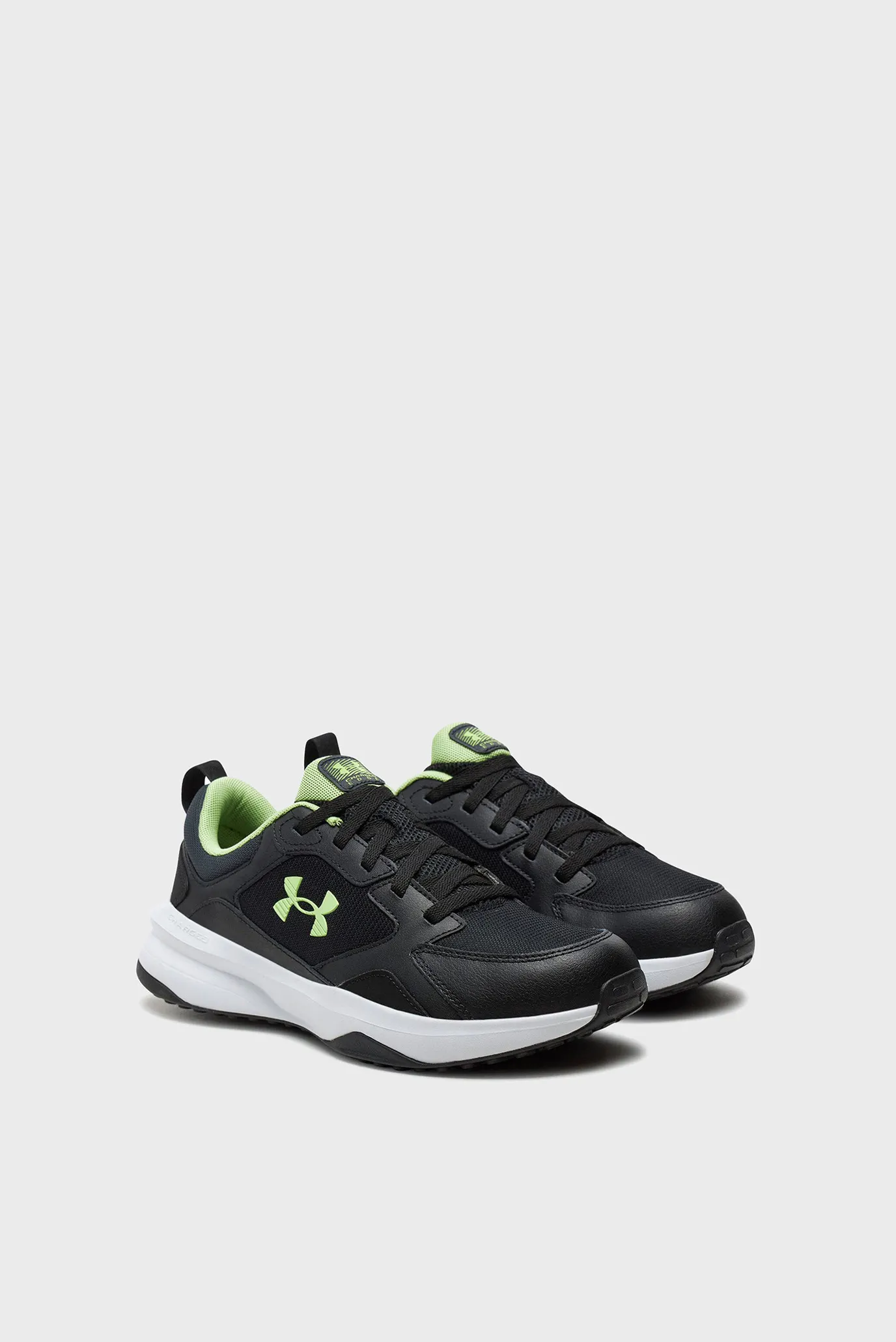 Krossovka UA Charged Edge 3