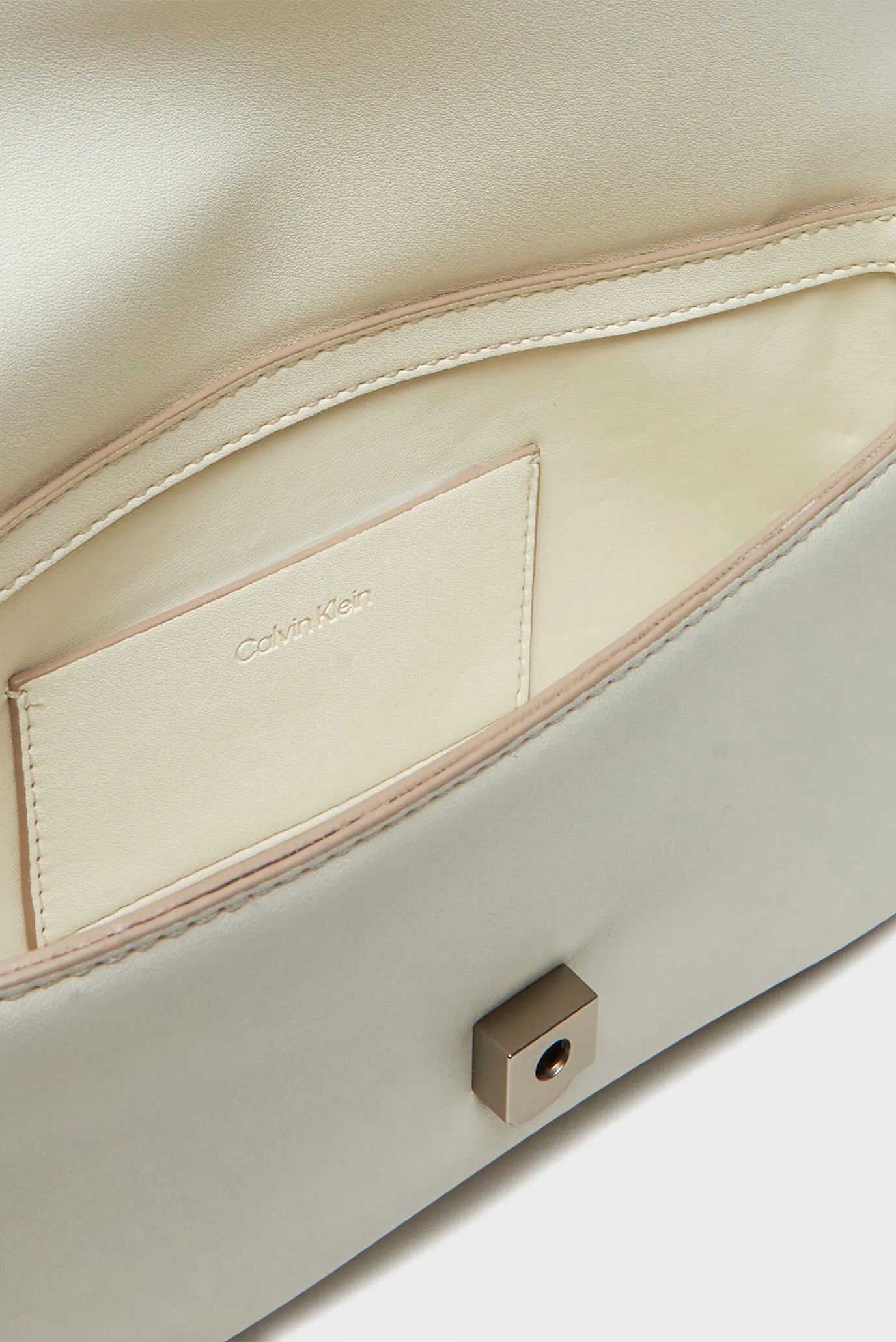 Сумка SCULPTED FLAP SHOULDER POUCH 5