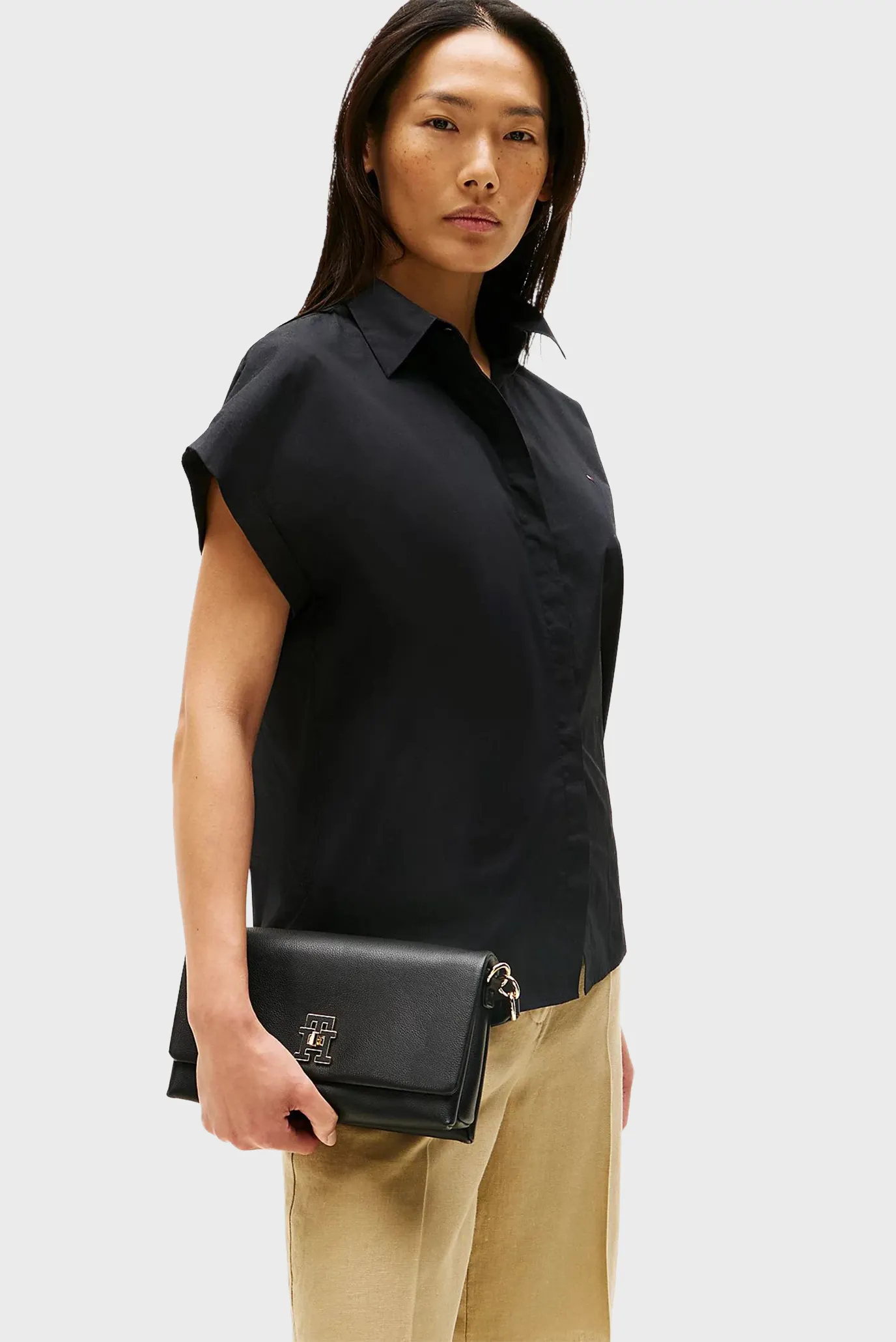 Sumka TH MODERN CONV CROSSOVER 2