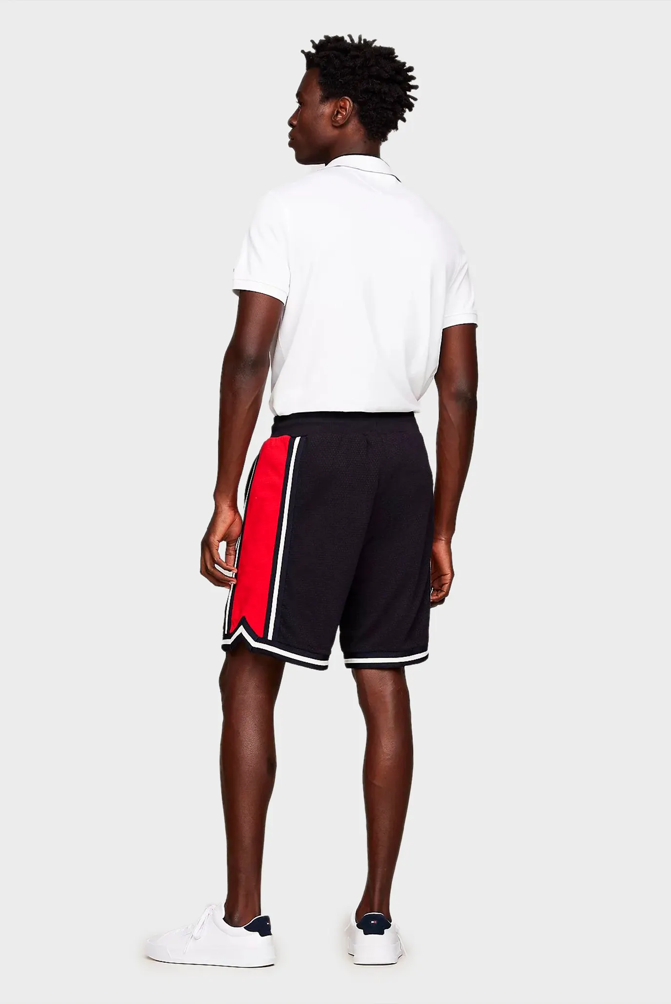 Shortik SPORT MONOTYPE SWEATSHORT 3