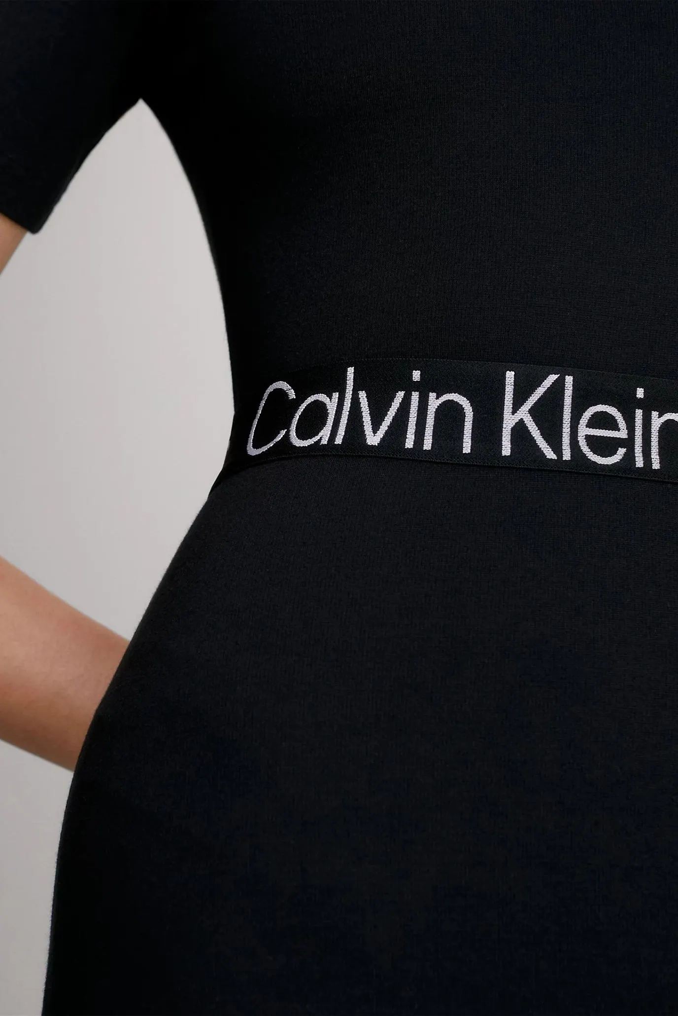 Платье TAPE MILANO SHORT SLEEVE DRESS 5