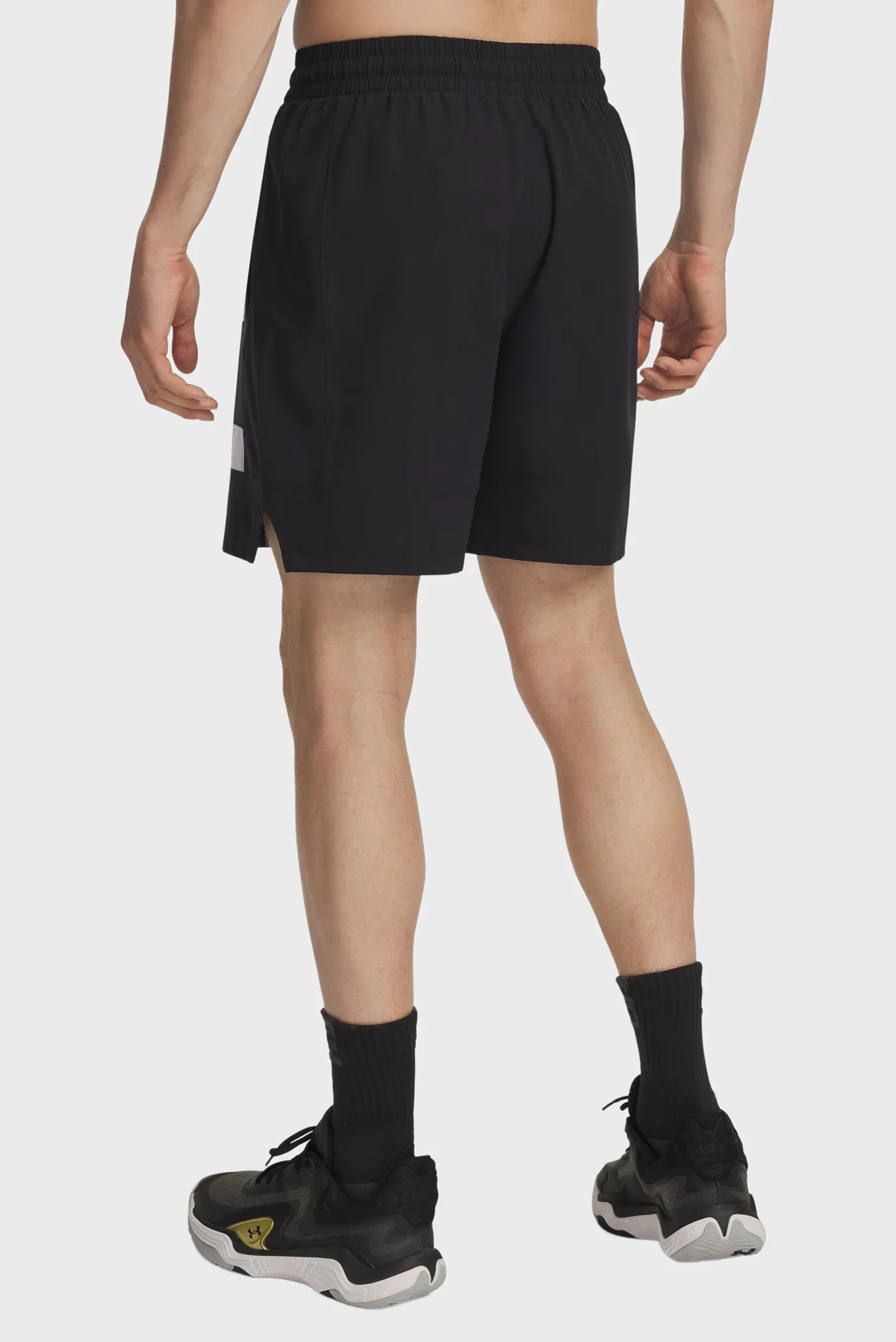 Shortik UA M Zone 7 Wvn Short Grphc 3