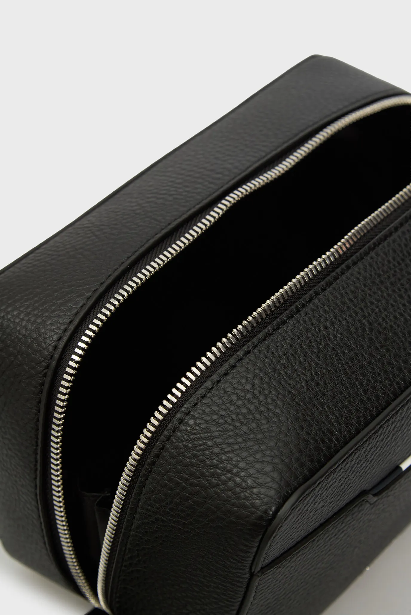 Косметичка TH CENTRAL WASHBAG 5