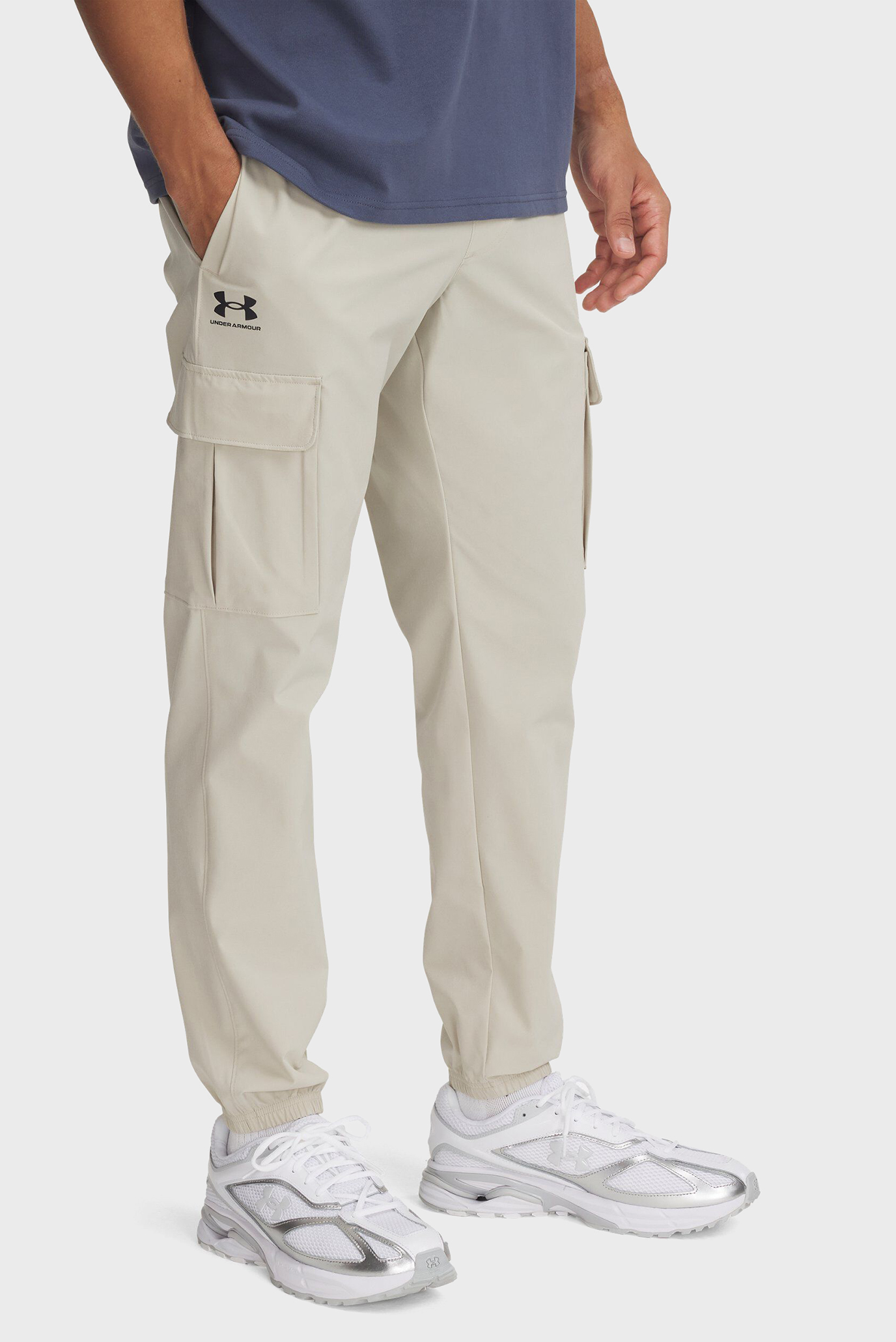 Штаны спортивные UA Vibe Woven Cargo Pants 1