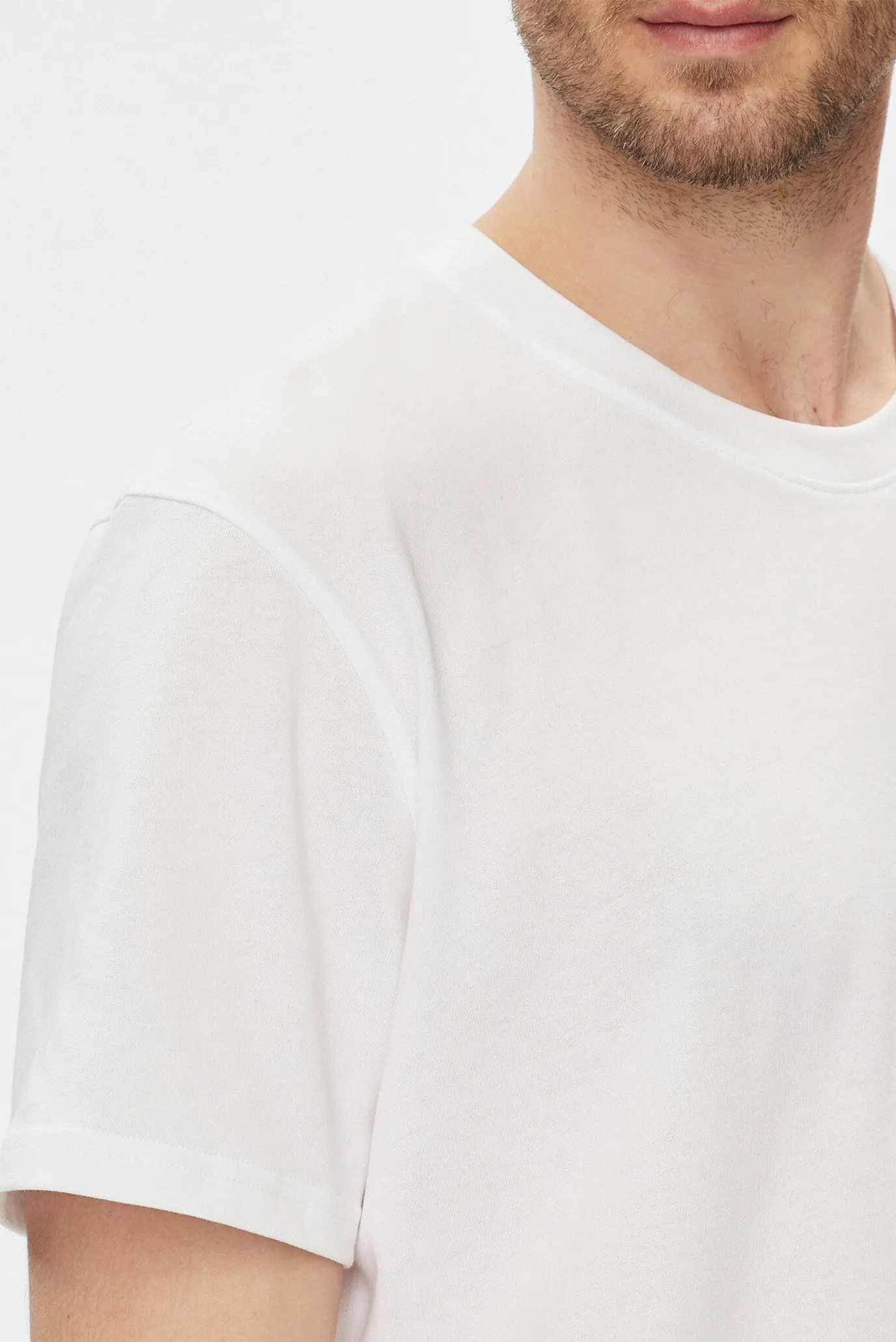 Futbolka UA HW LC PATCH SS-WHT 4