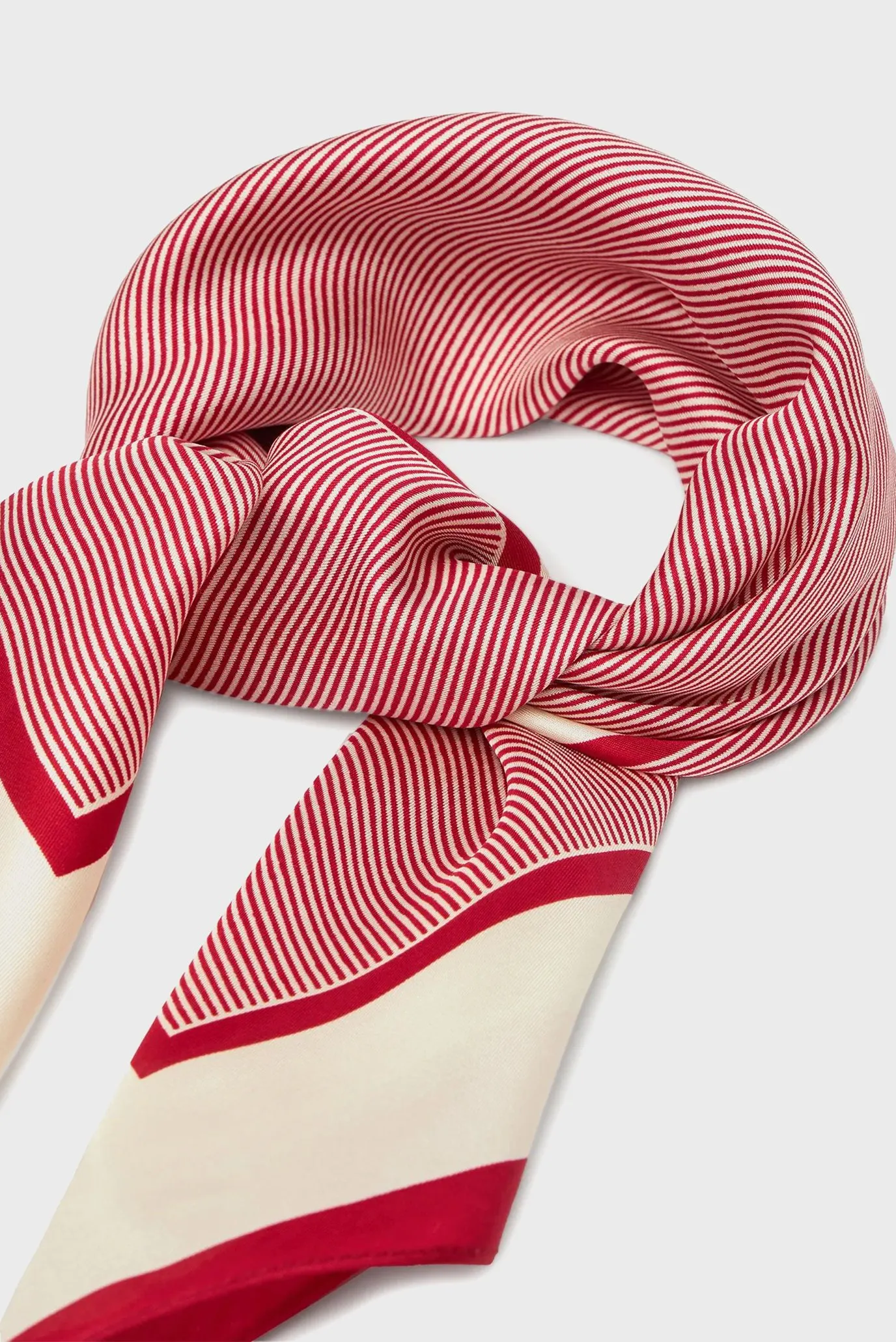 Шарф/TH ELEVATED FLAG SILK SQUARE 3