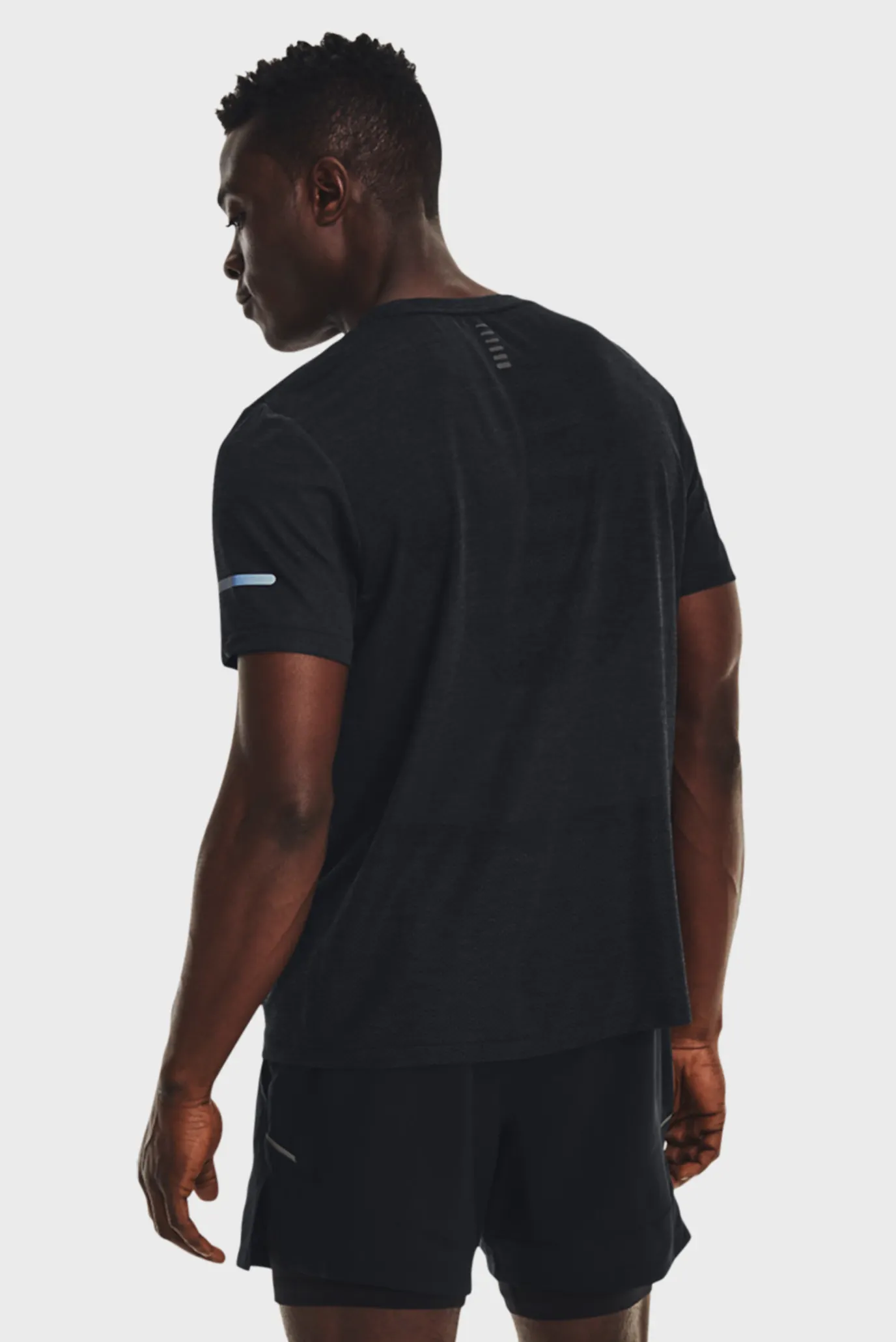 Futbolka UA SEAMLESS STRIDE SS 3