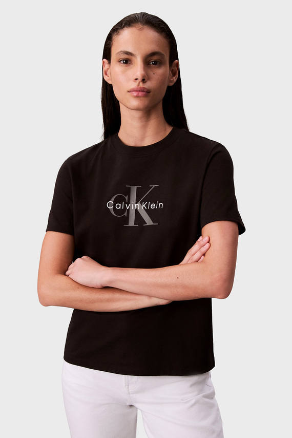 Футболка HERO SS CLASSIC MONOLOGO CNECK T Calvin Klein Jeans Футболка HERO SS CLASSIC MONOLOGO CNECK T Calvin Klein Jeans