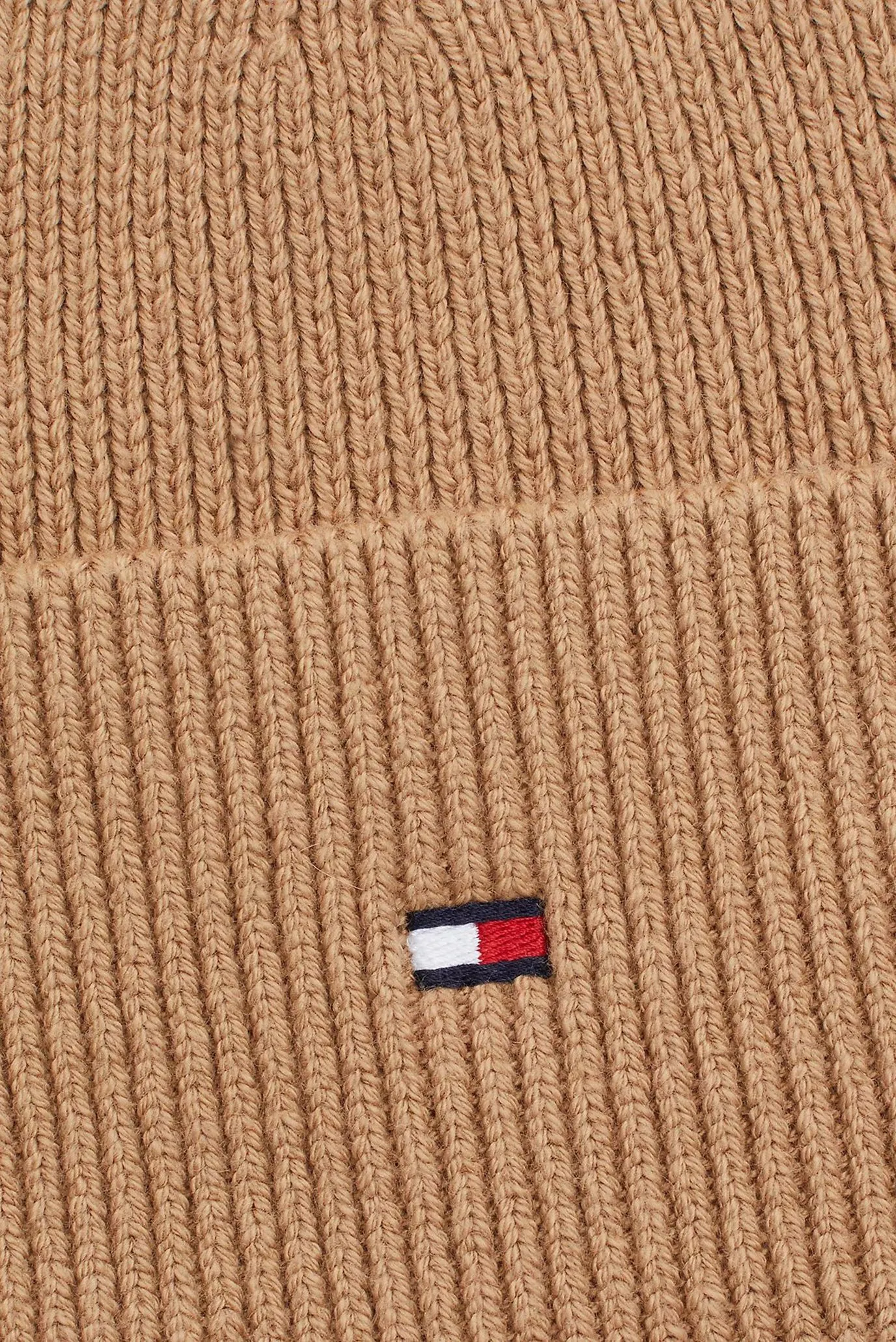 Шапка ESSENTIAL FLAG BEANIE 4