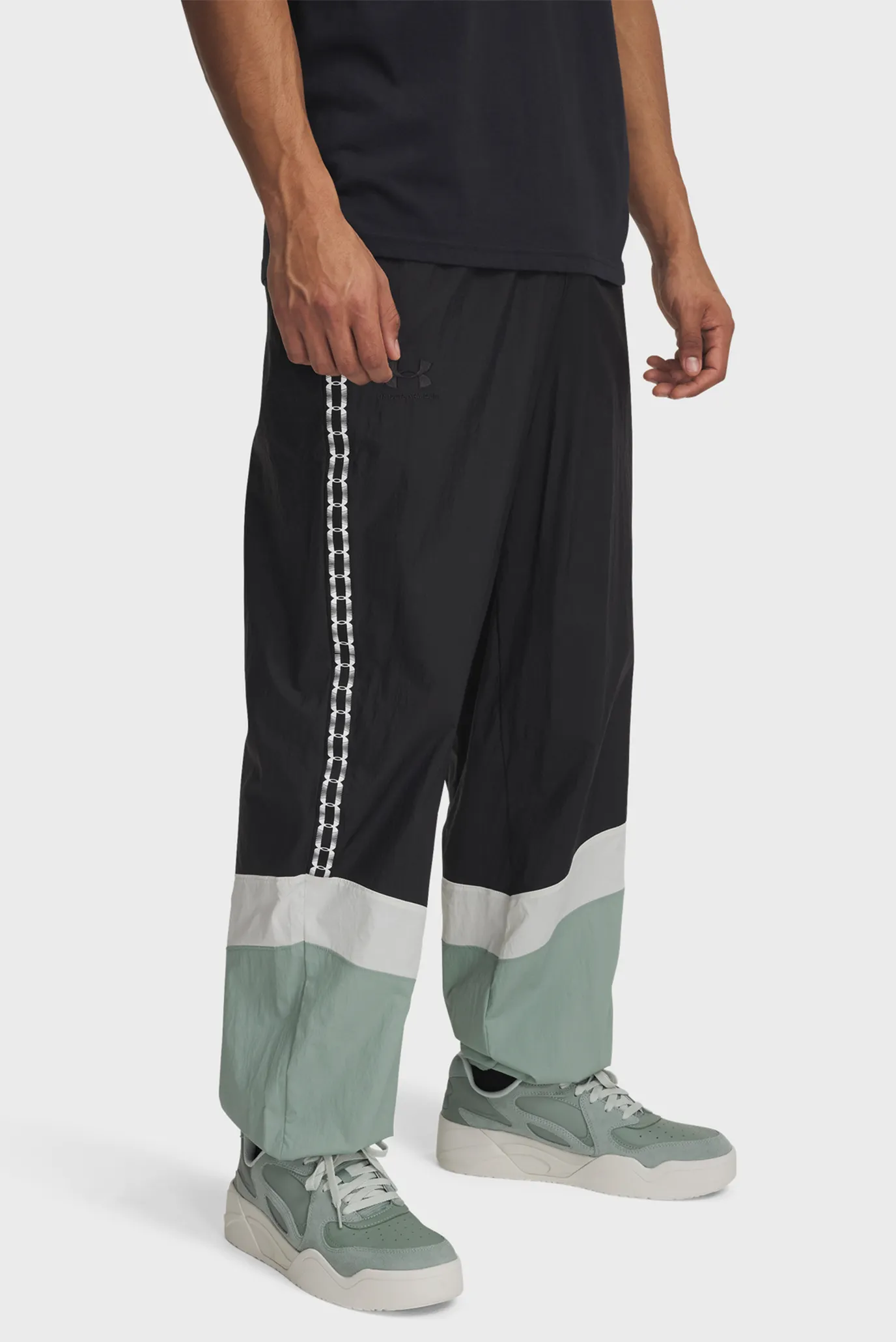 Штаны спортивные UA M's 96 Terrace Pant 1