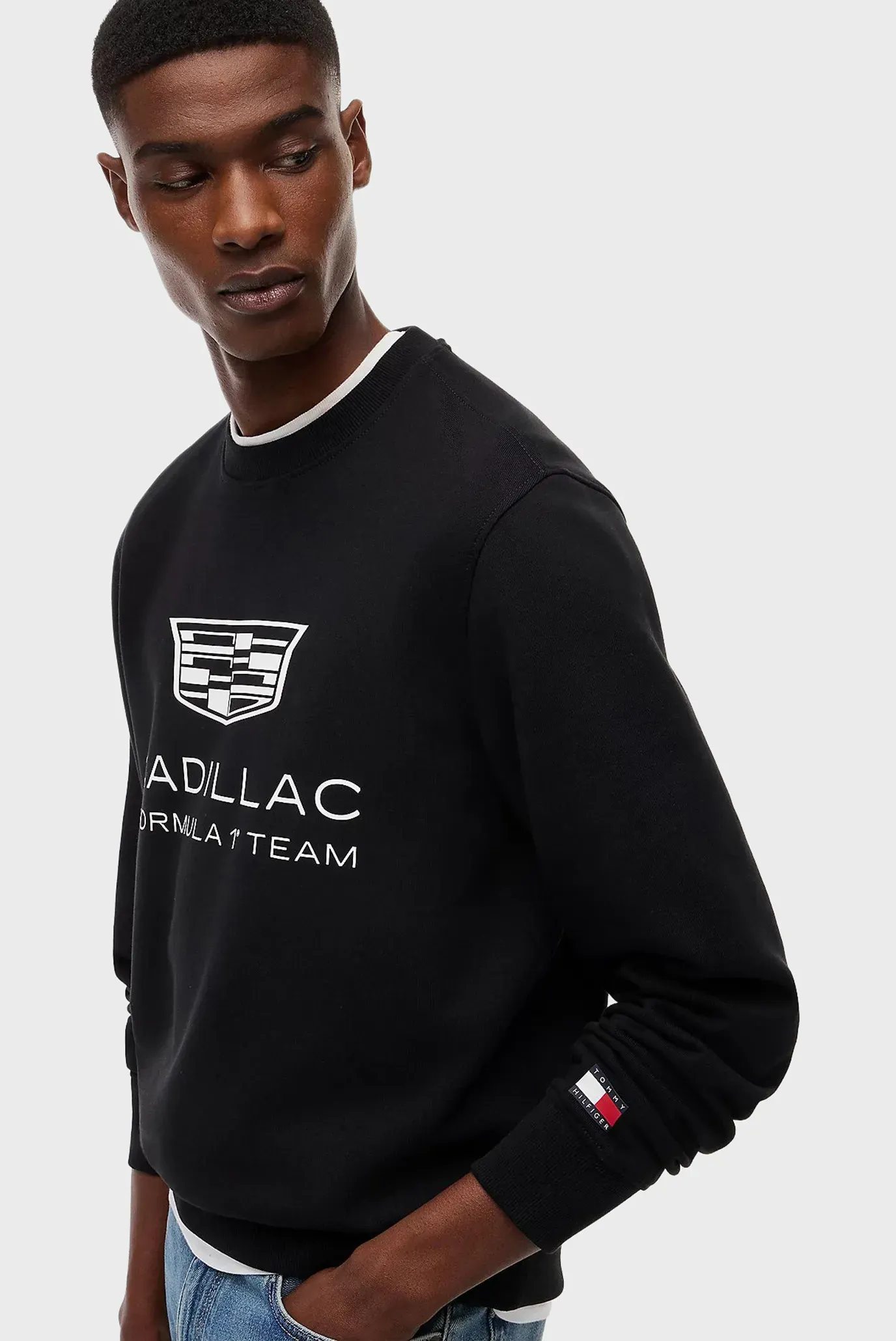 Svitshot/TH X CF1 SHIELD GRAP 4