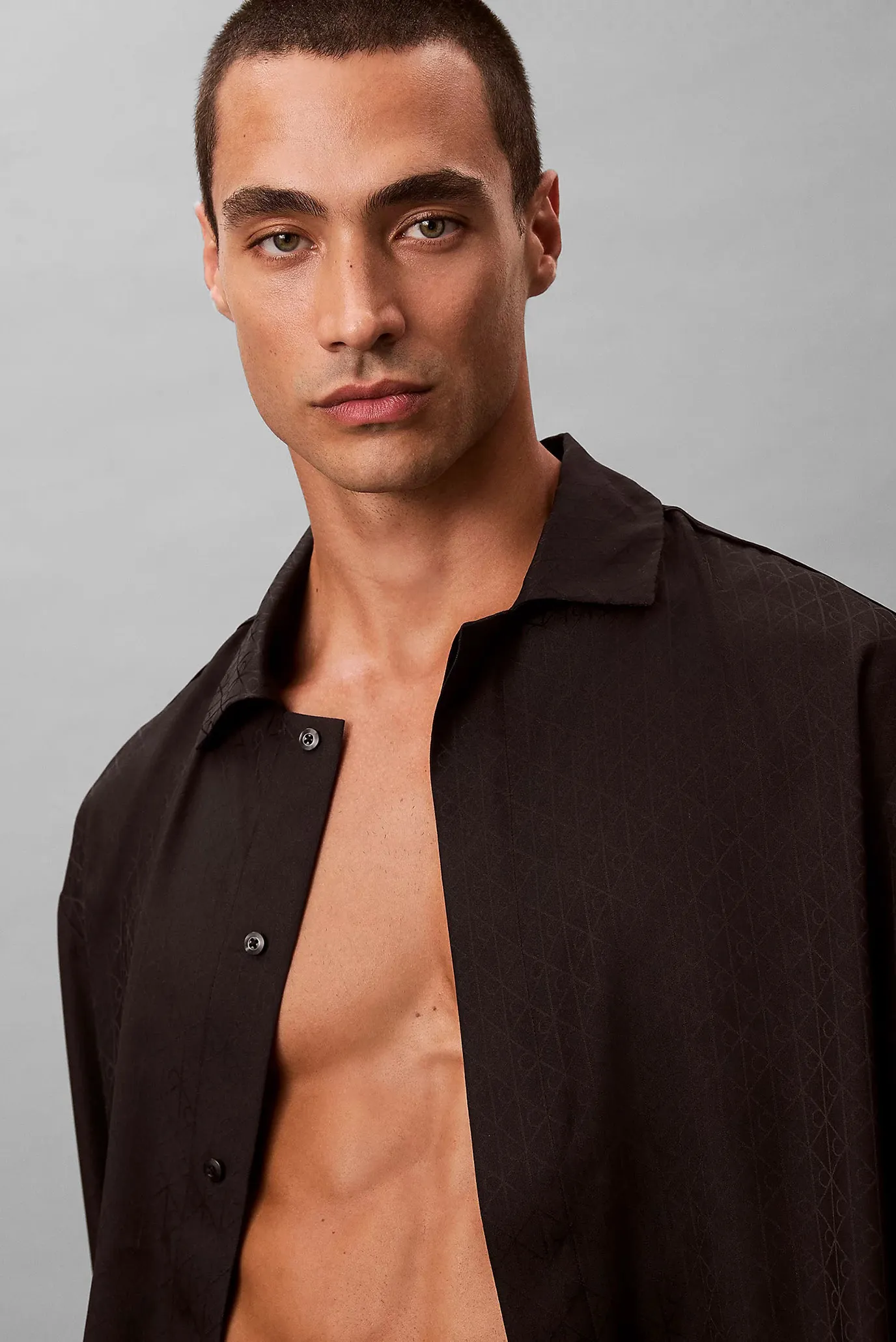 Uzun yengli futbolka/L/S BUTTON DOWN 3