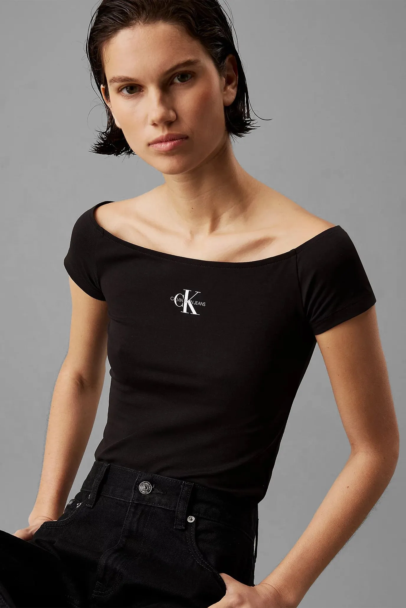 Топ MONOLOGO SLIM BARDOT TOP 4
