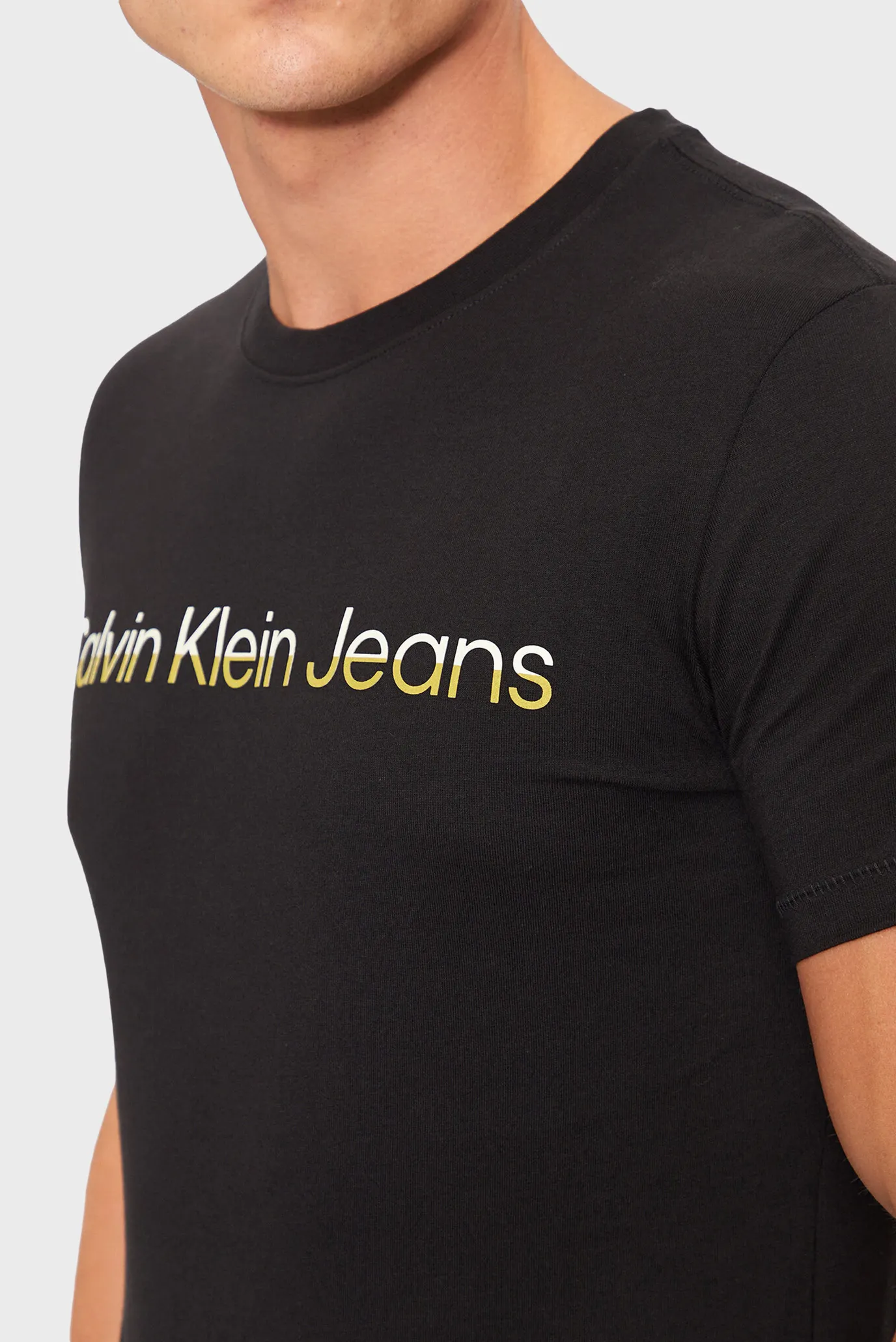 Футболка MIXED INSTITUTIONAL LOGO TEE 4