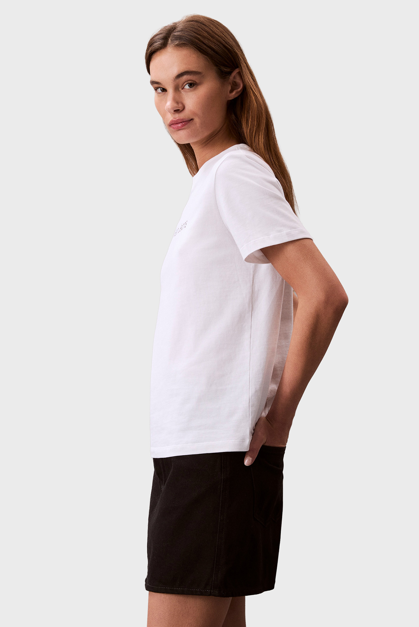 Футболка A- INST. LOGO CLASSIC TEE SSCalvin Klein Jeans Футболка A- INST. LOGO CLASSIC TEE SS 4