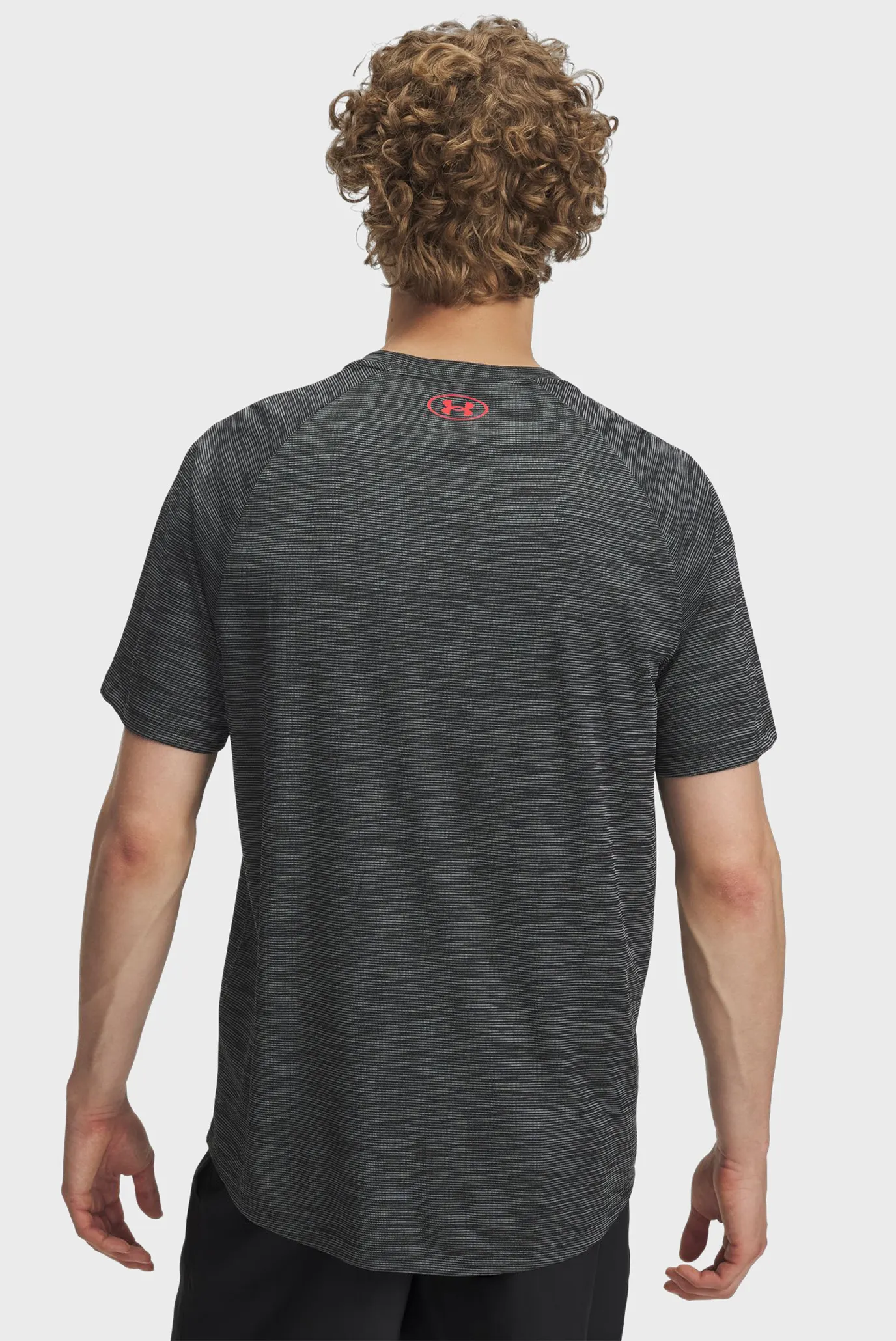 Futbolka UA Tech Textured SS 3