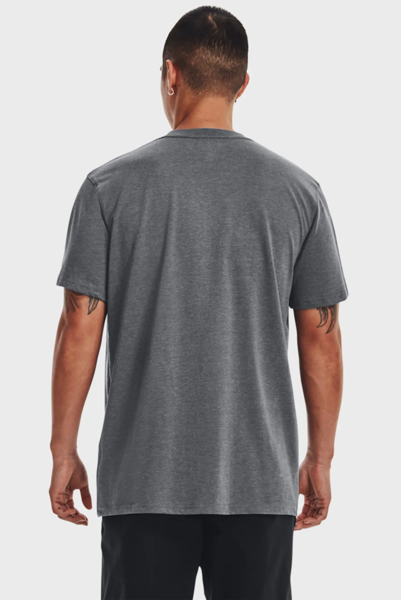 Futbolka UA M LOGO EMB HEAVYWEIGHT SS 3