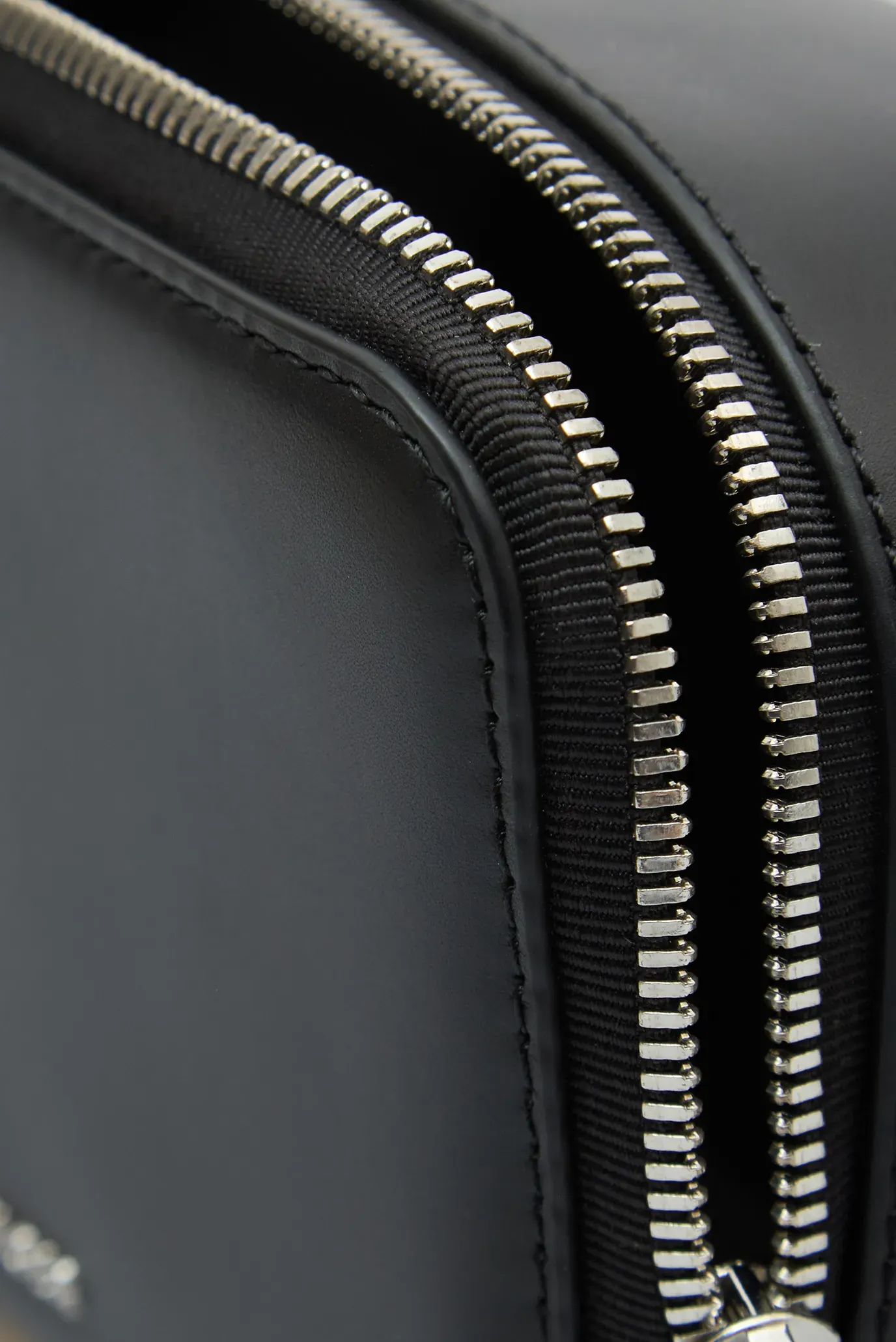 Sumka/TH BUSINESS LEATHER CROSSOVER 5